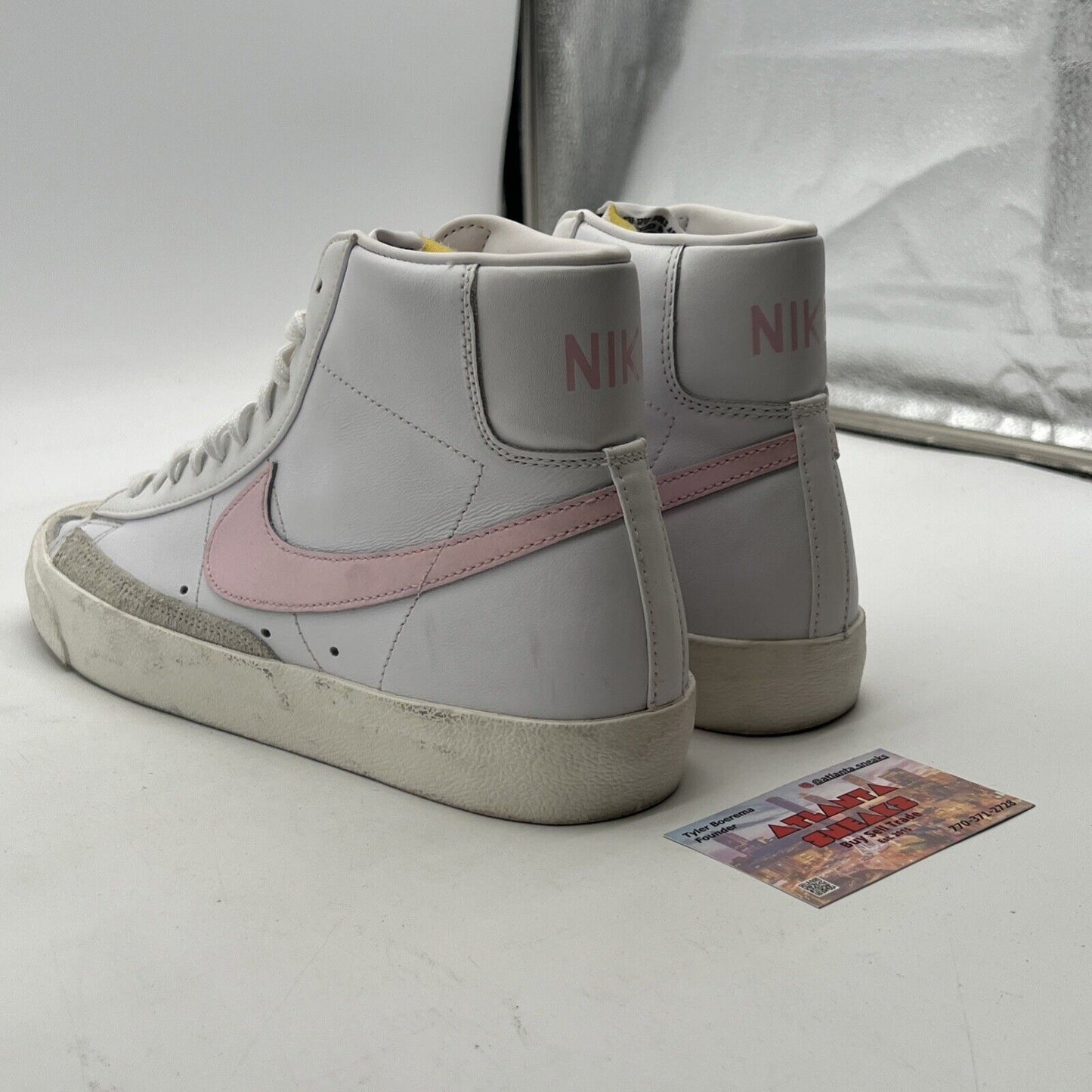 Size 9.5 - Nike Blazer '77 Vintage Mid Pink Foam (384664-060)