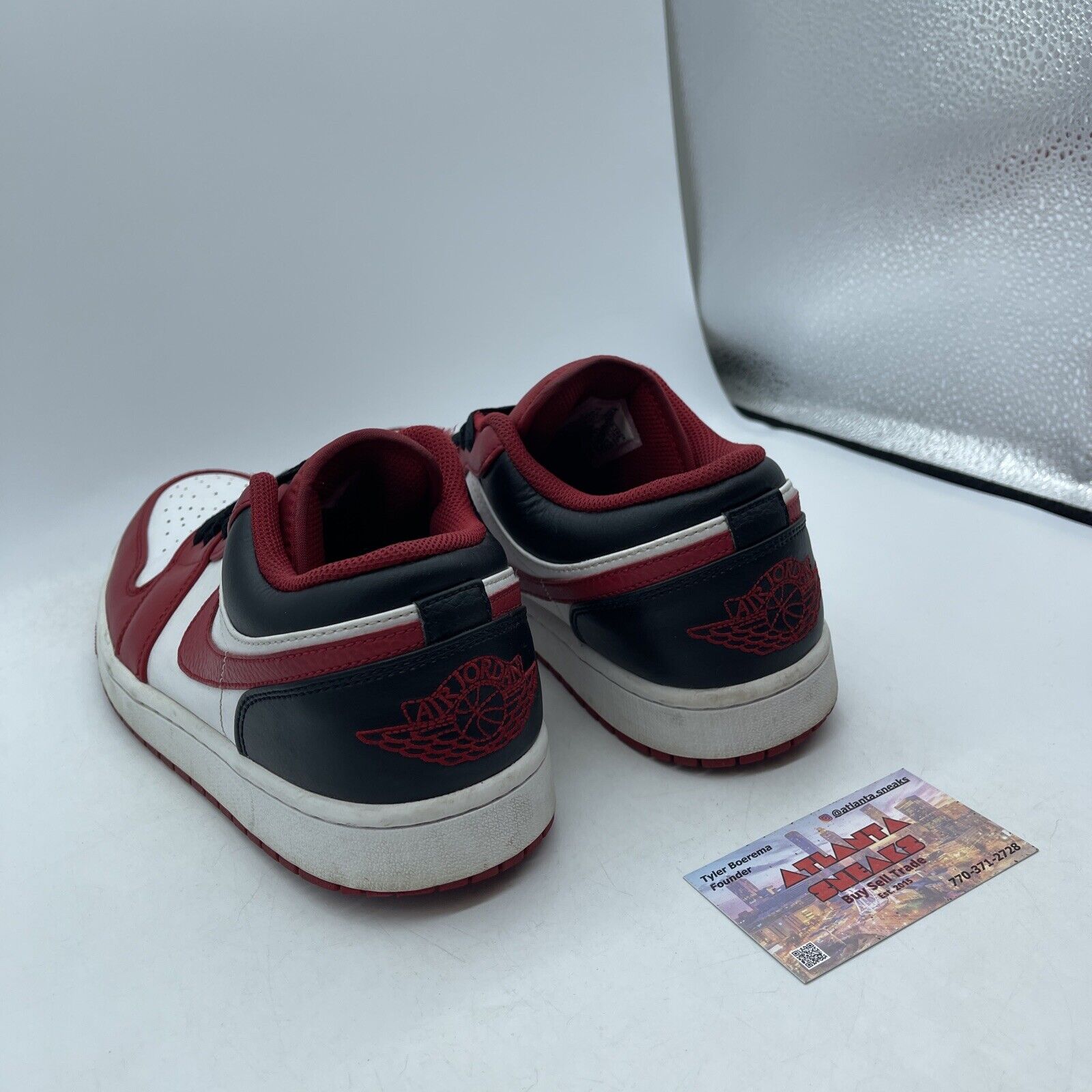 Size 9.5 - Jordan 1 Low Reverse Black Toe White Red Leather (553558-163)