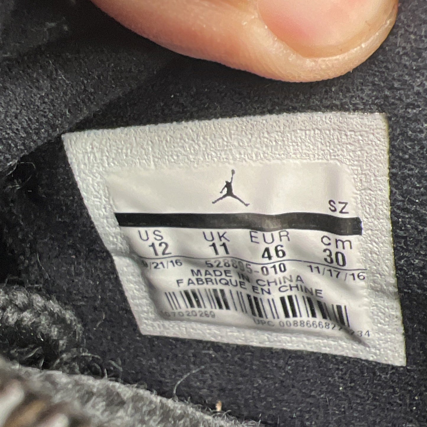 Size 12 - Air Jordan 11 Retro Low Barons (528895-010)
