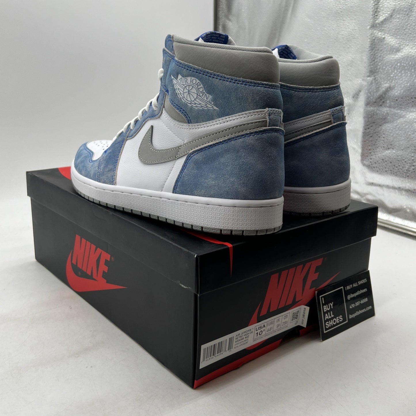 Size 10.5 - Air Jordan 1 Retro OG High Hyper Royal (555088-402)