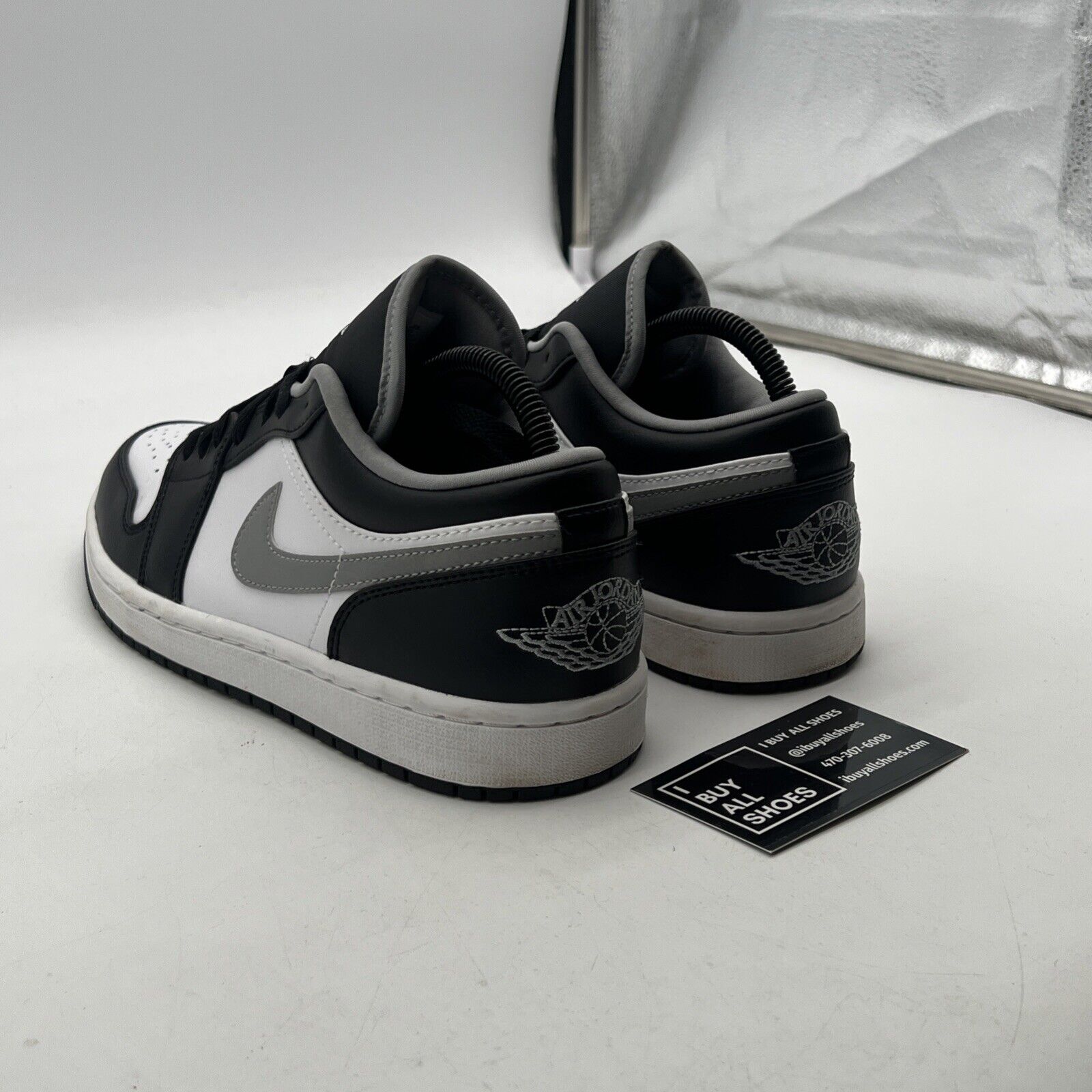 Size 8 - Air Jordan 1 Low Black Medium Grey (553558-040)