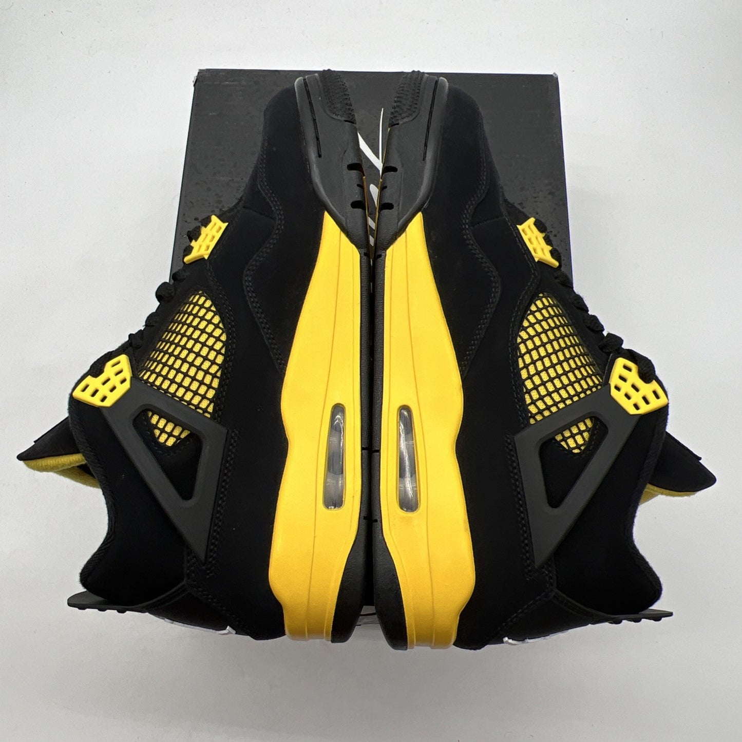 Size 10 - Air Jordan 4 Retro Mid Thunder (DH6927-017)