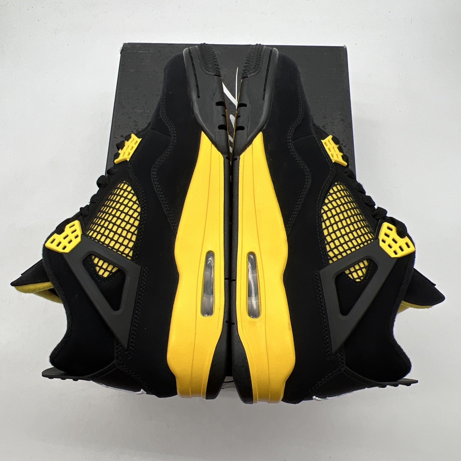 Size 10 - Air Jordan 4 Retro Mid Thunder (DH6927-017)
