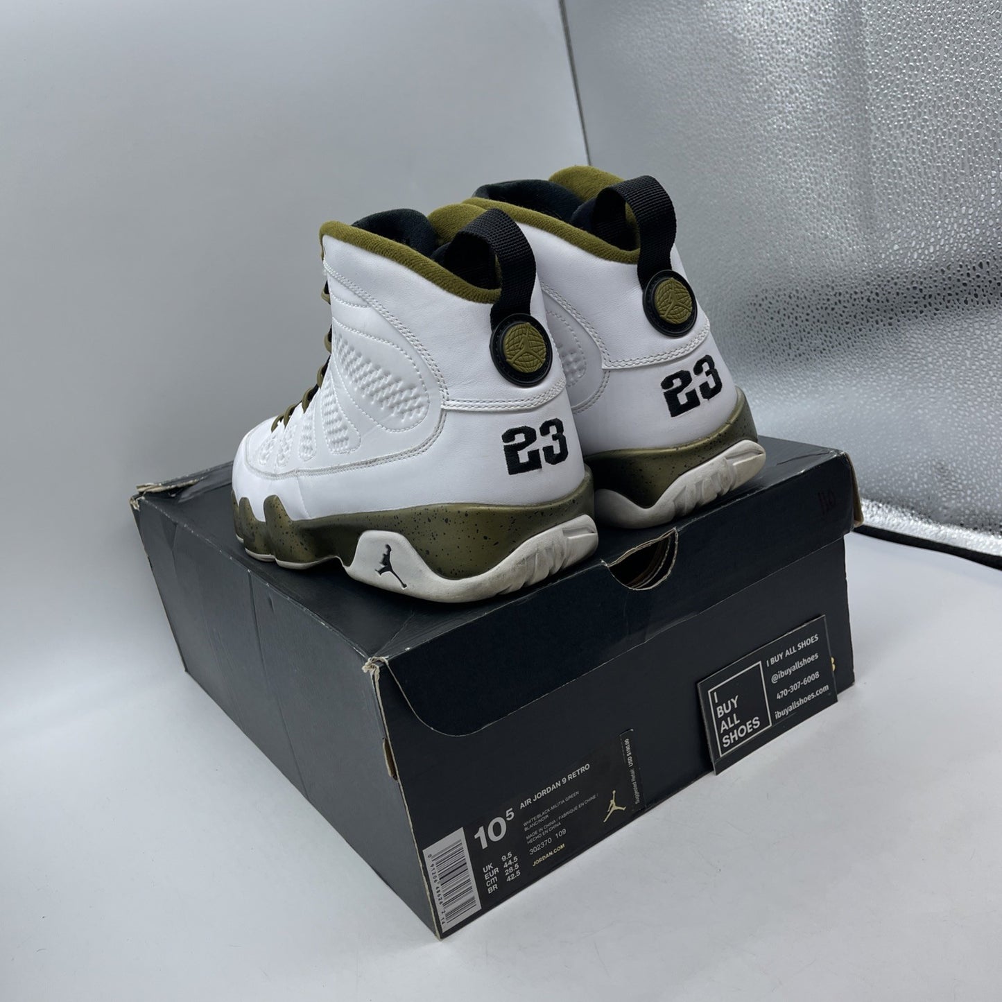 Size 10.5 - Air Jordan 9 Retro Statue (302370-109)