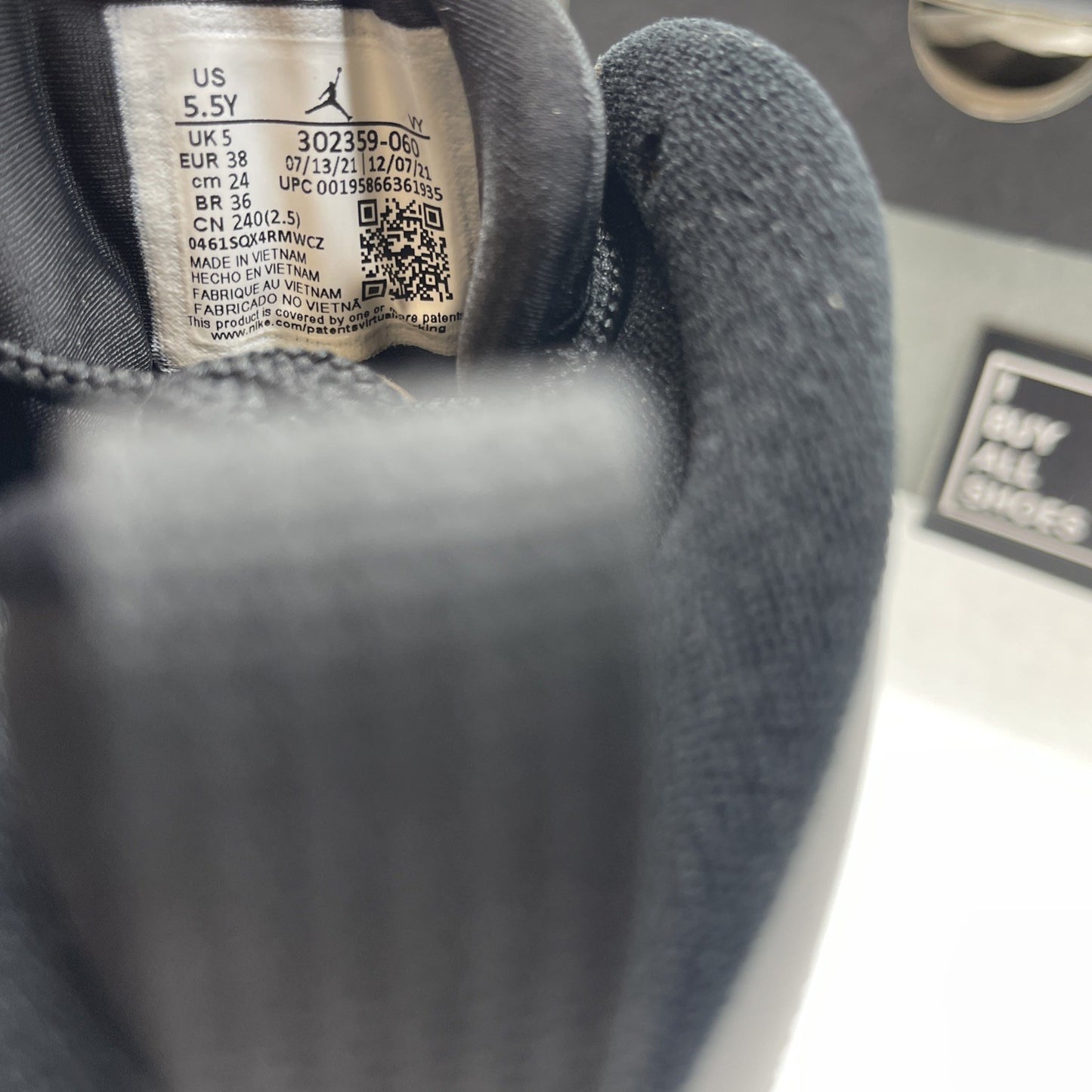 Size 5.5 - Air Jordan 9 Retro Particle Gray 2022