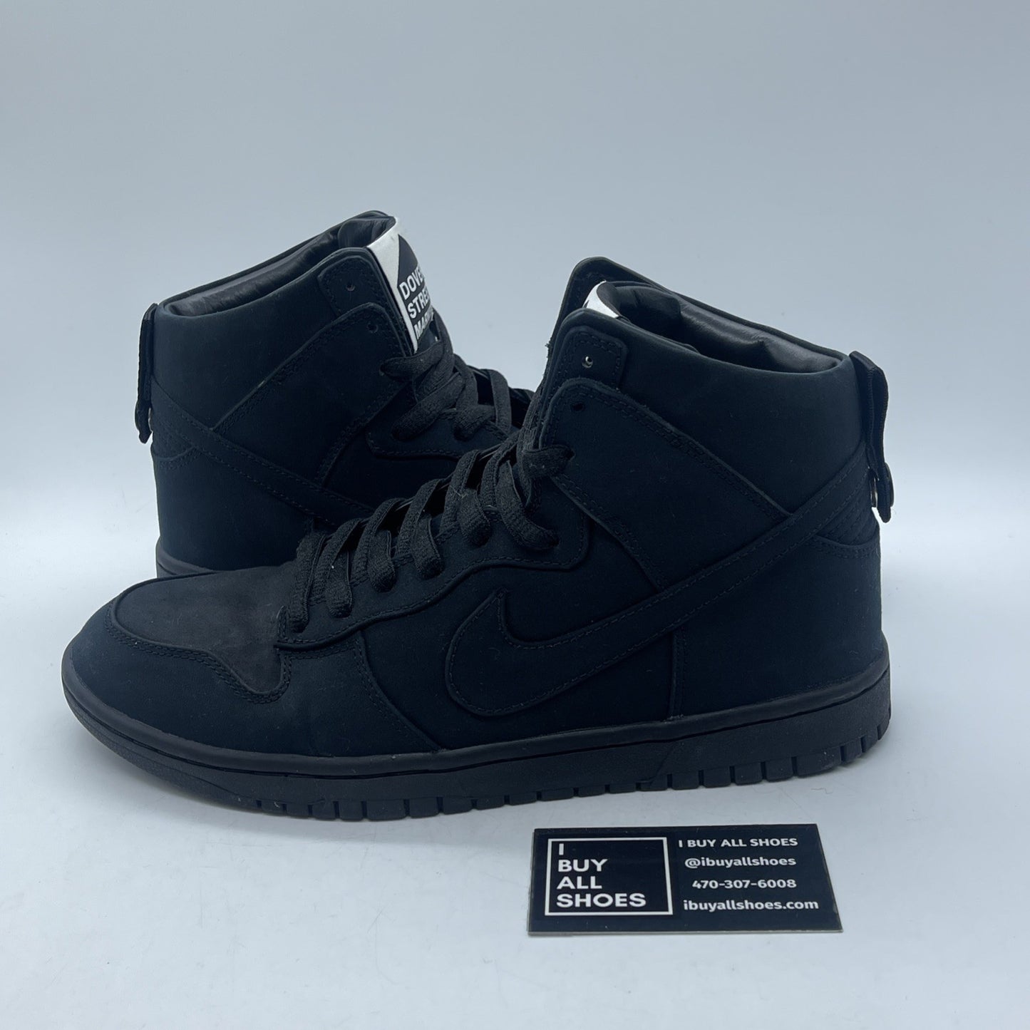 Size 9.5 - Nike Dunk Lux SP DSM Black Suede (718766-001)