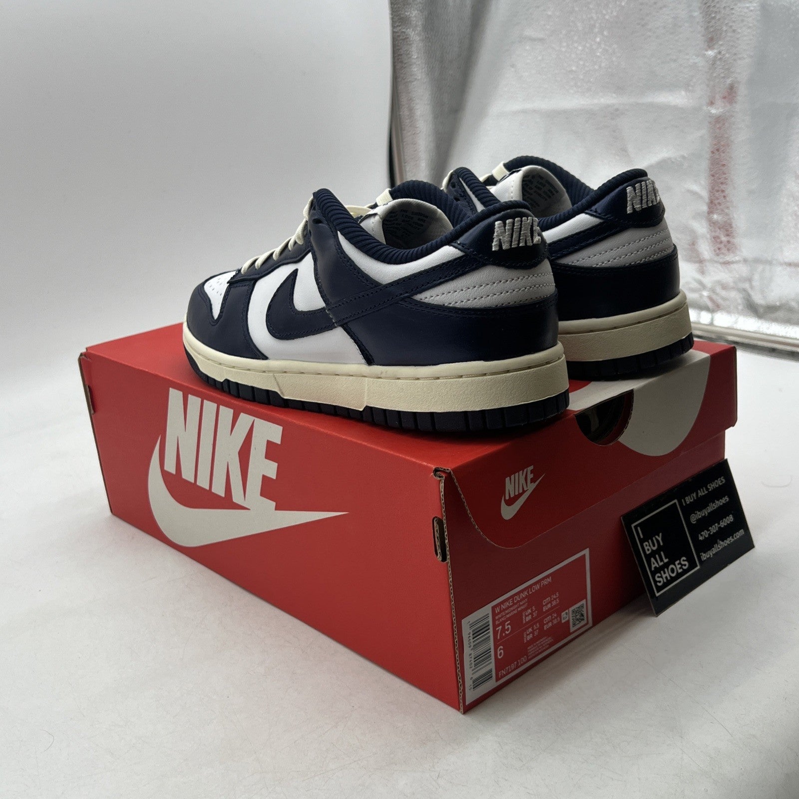 Size 7.5 - Nike Dunk Premium Low Vintage Navy W (FN7197-100)