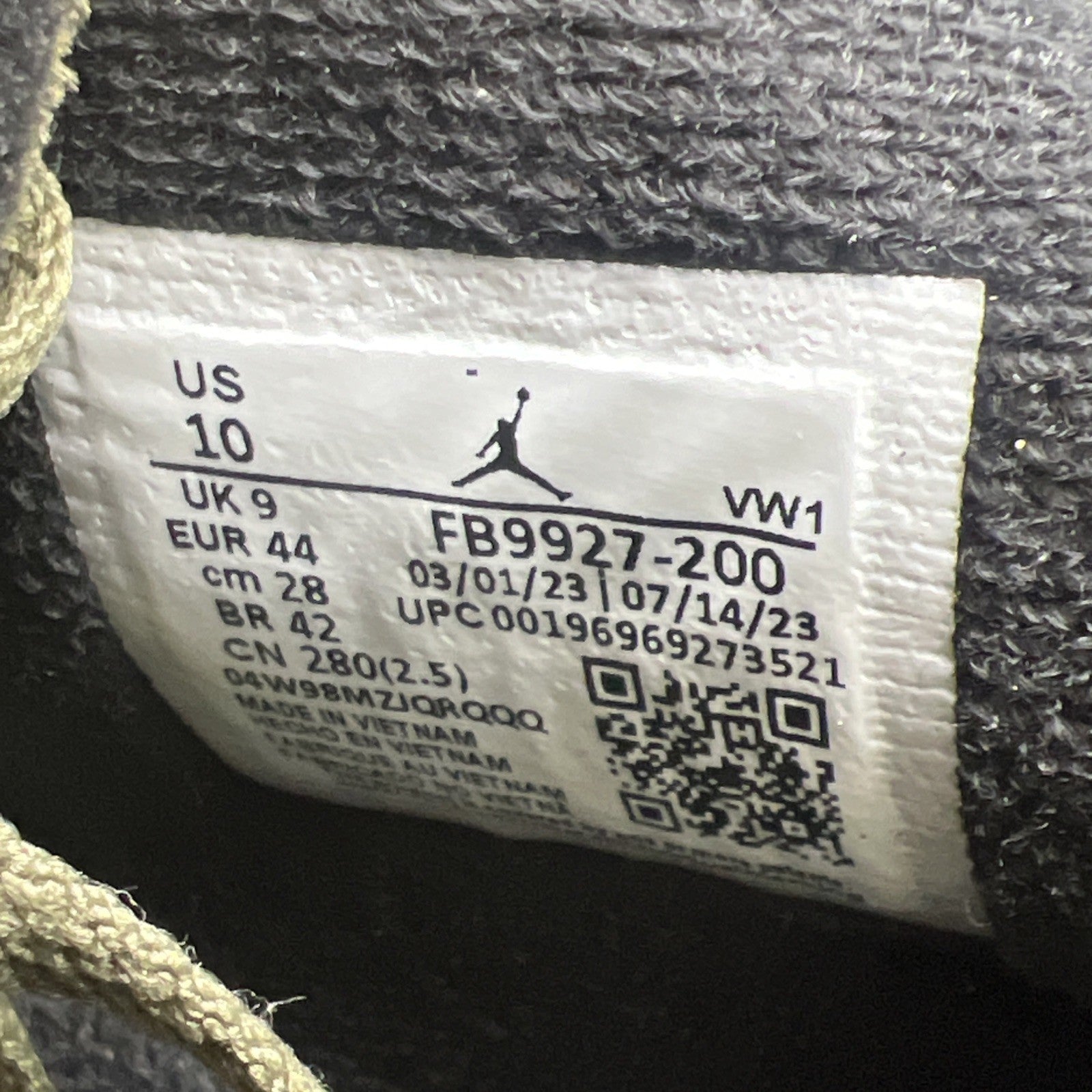 Size 10 - Air Jordan 4 SE Retro Low Craft - Olive (FB9927-200)