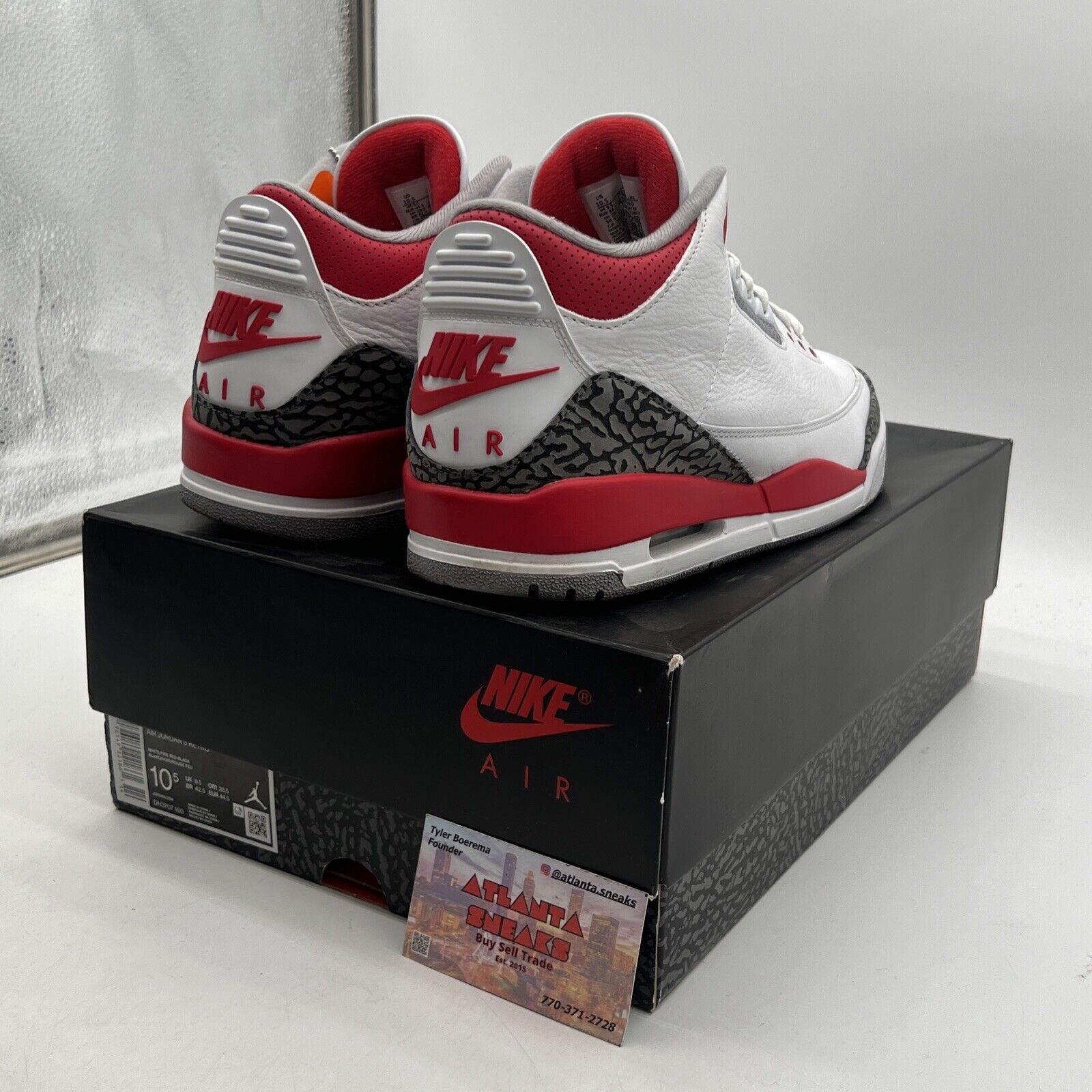 Size 10.5 - Jordan 3 Retro Mid Fire Red Black White Leather (DN3707-160)