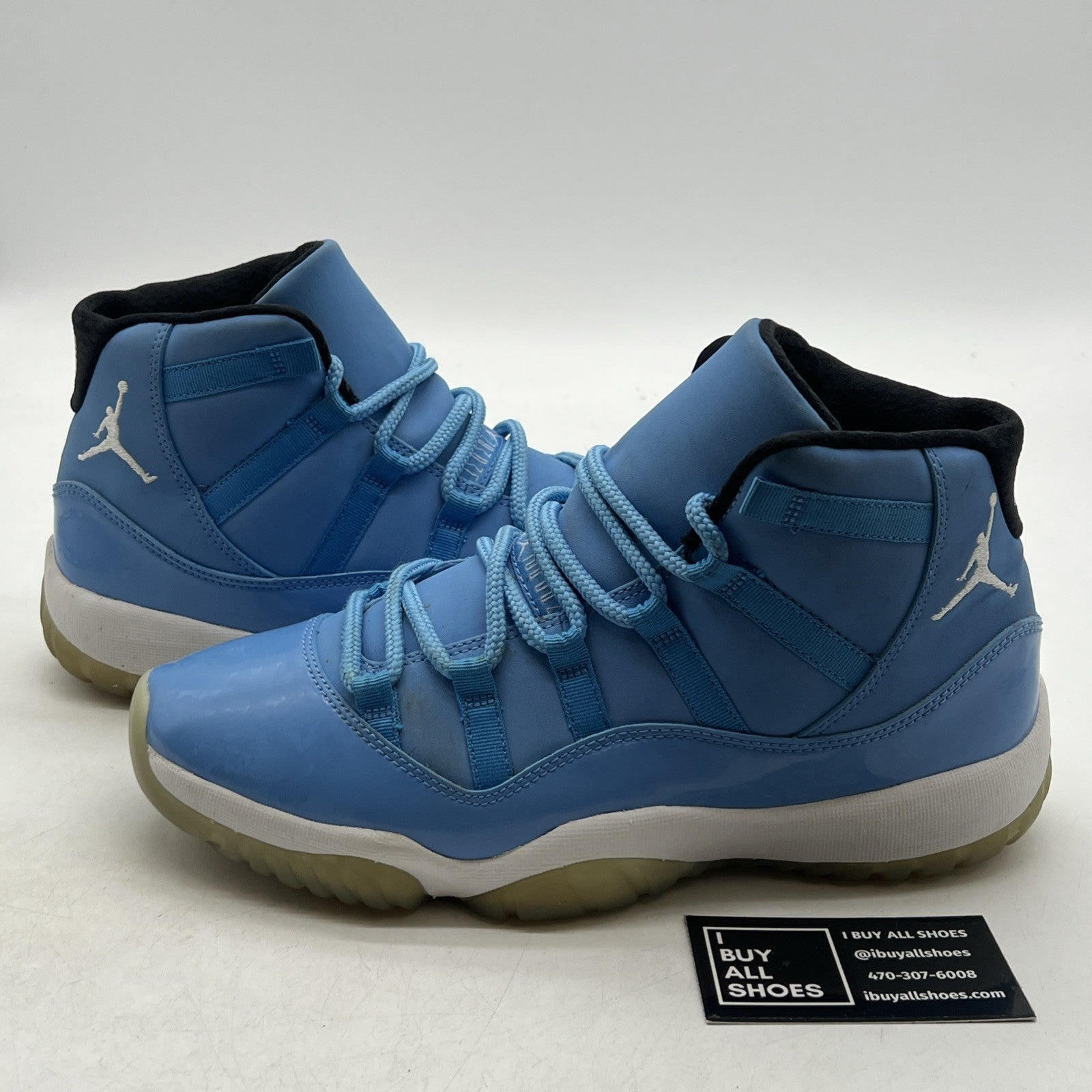 Size 9.5 - Air Jordan 11 Retro Pantone (689479-405)