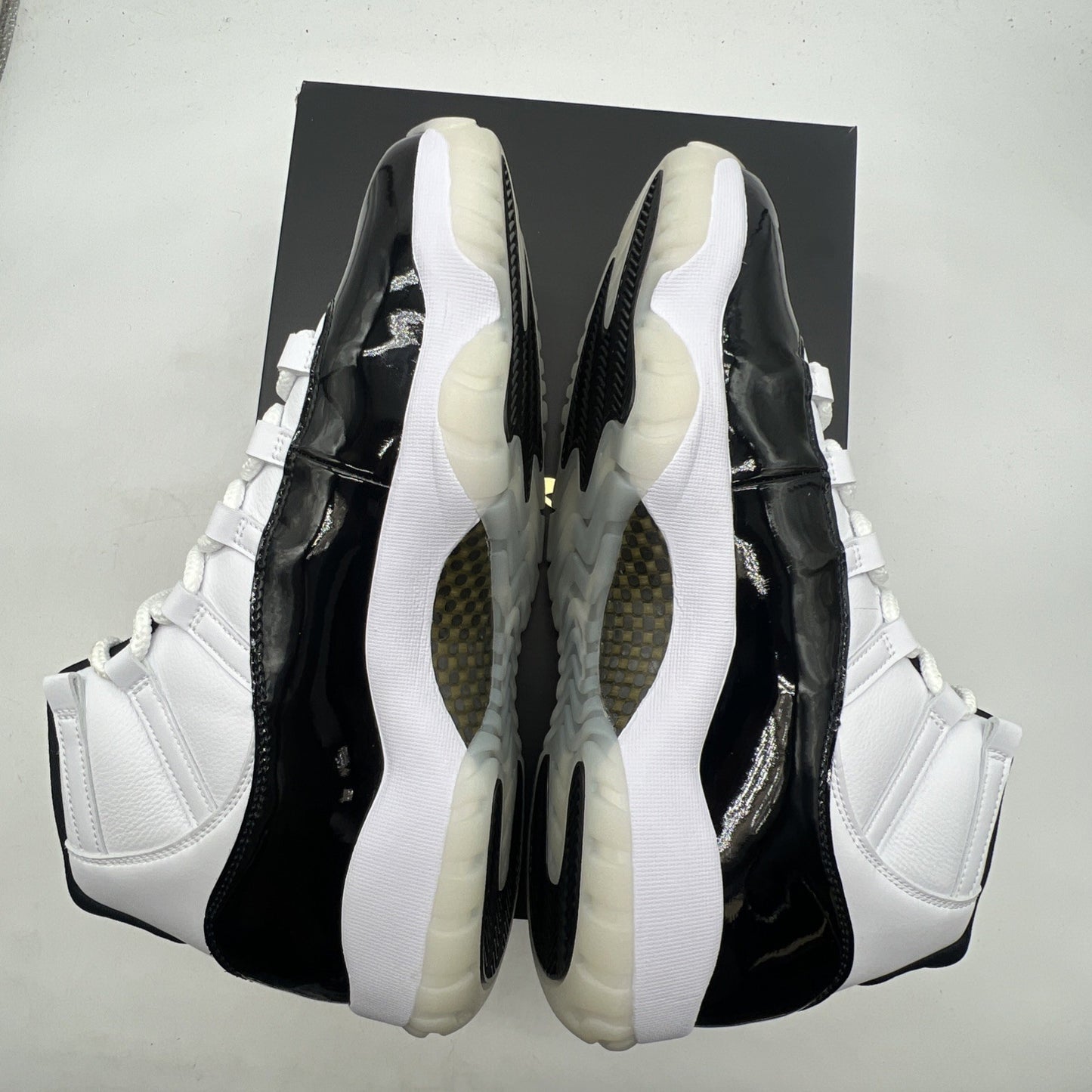 Size 12 - Air Jordan 11 Retro Mid Gratitude / Defining Moments (CT8012-170)
