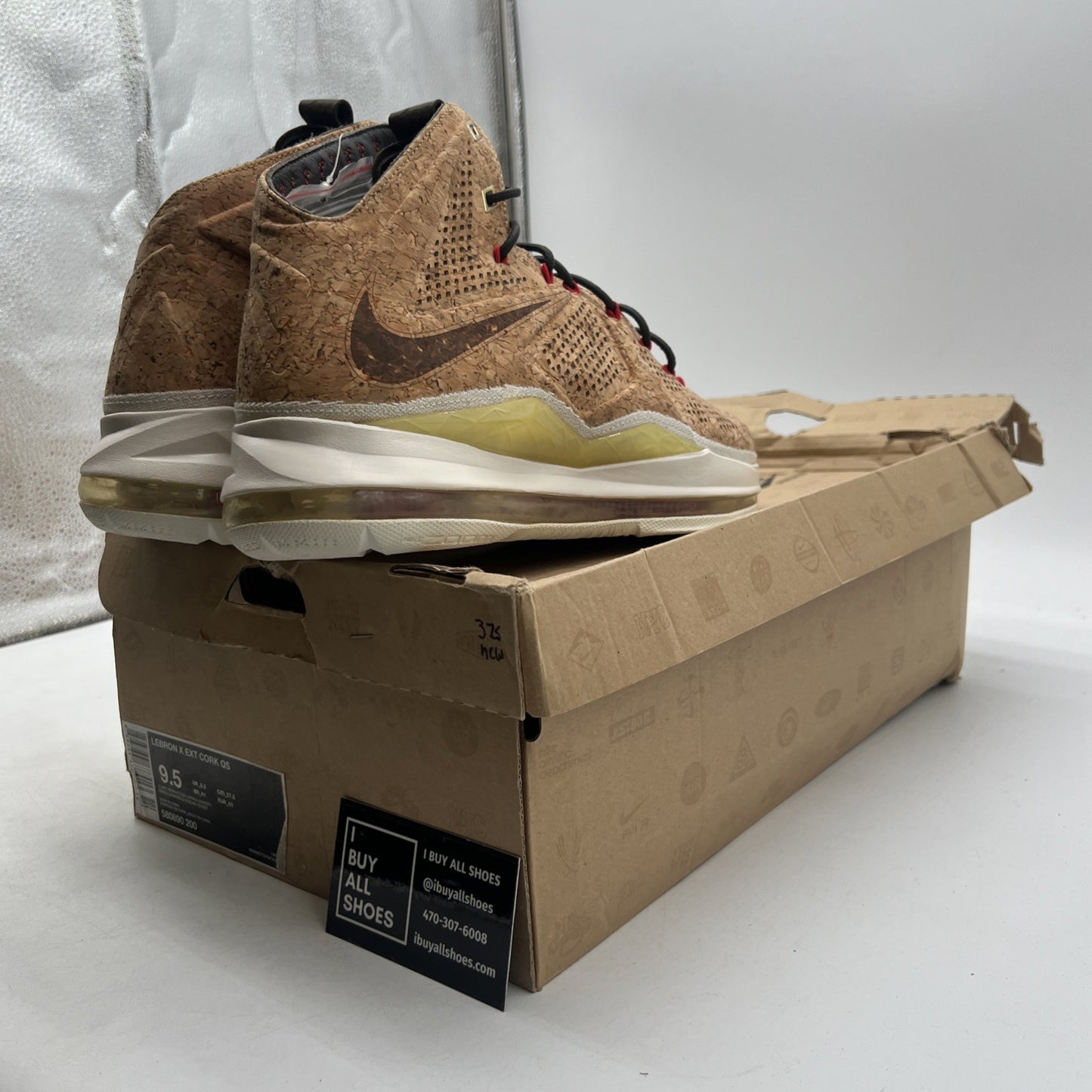 Size 9.5 - Nike LeBron 10 EXT QS Cork (580890-200)