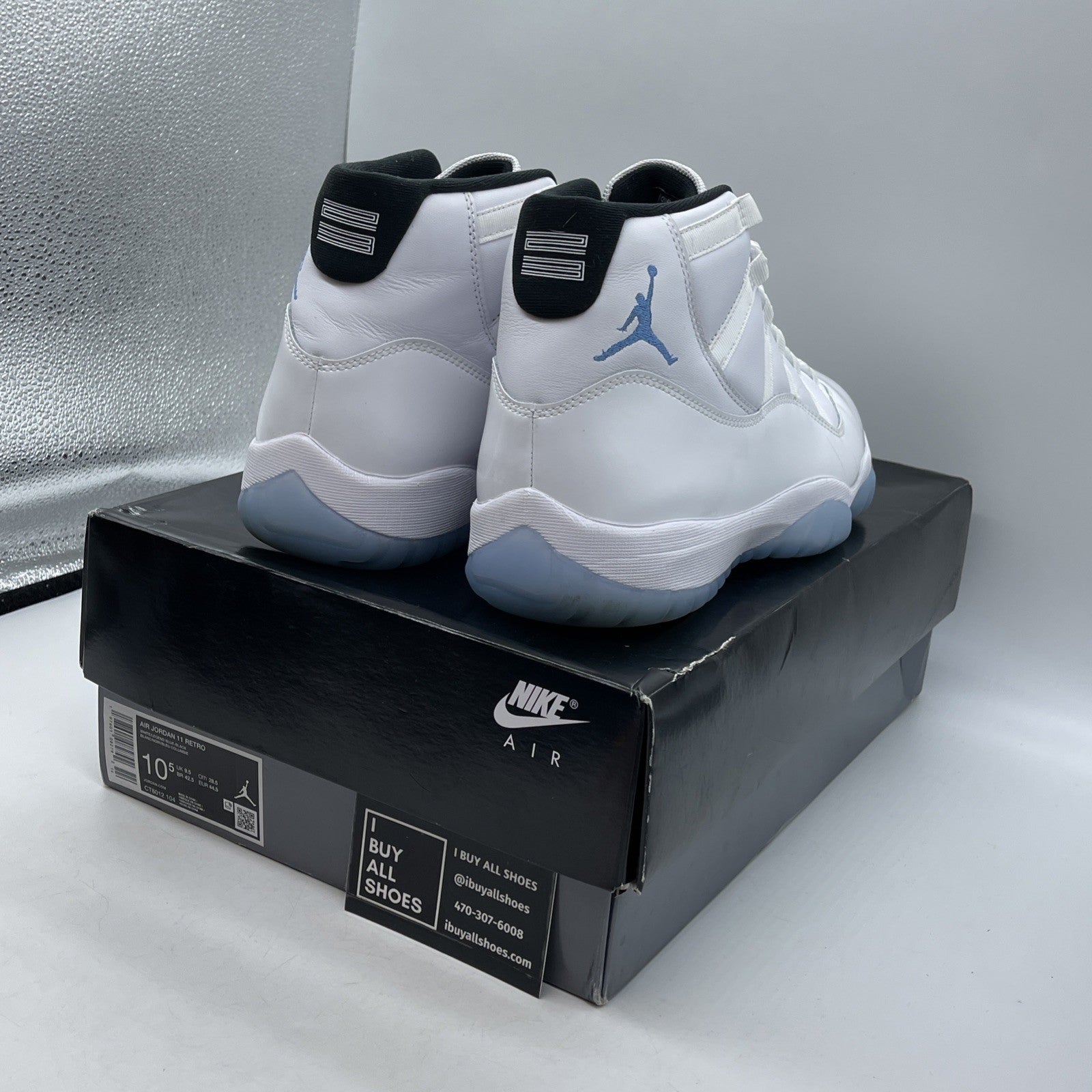 Size 10.5 - Air Jordan 11 Retro 2024 Legend Blue White Black (CT8012-104)
