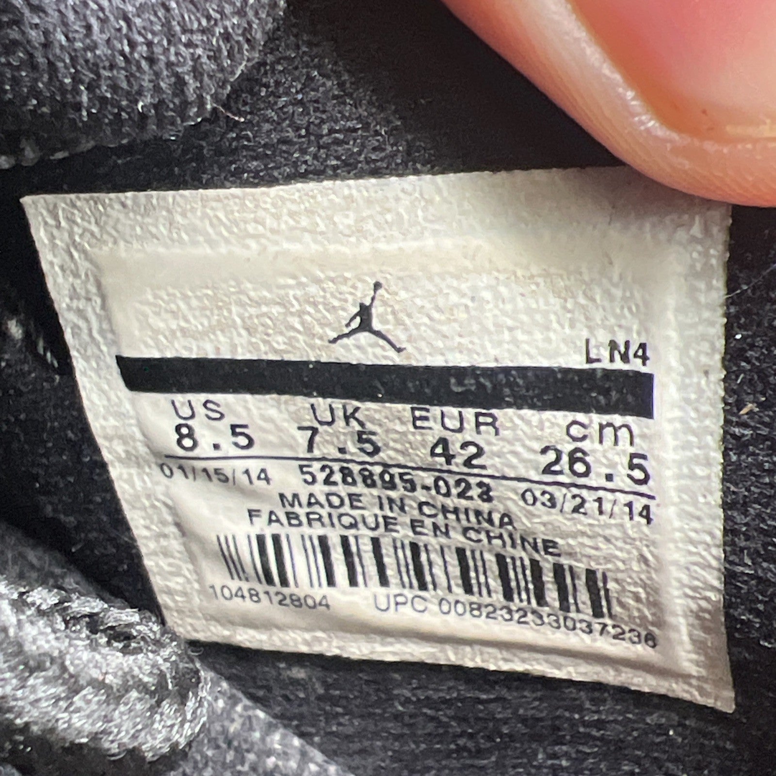 Size 8.5 - Air Jordan 11 Retro Low Infrared 23 (528895-023)