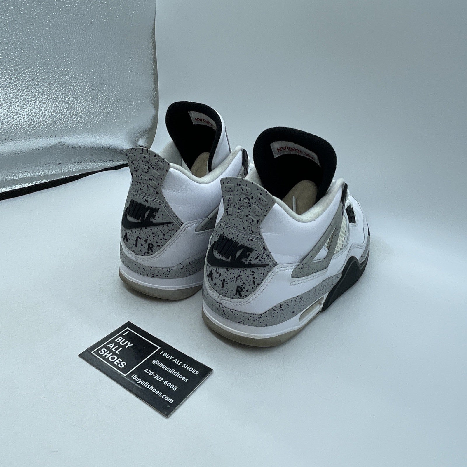 Size 9 - Air Jordan 4 Retro OG Mid White Cement (840606-192)