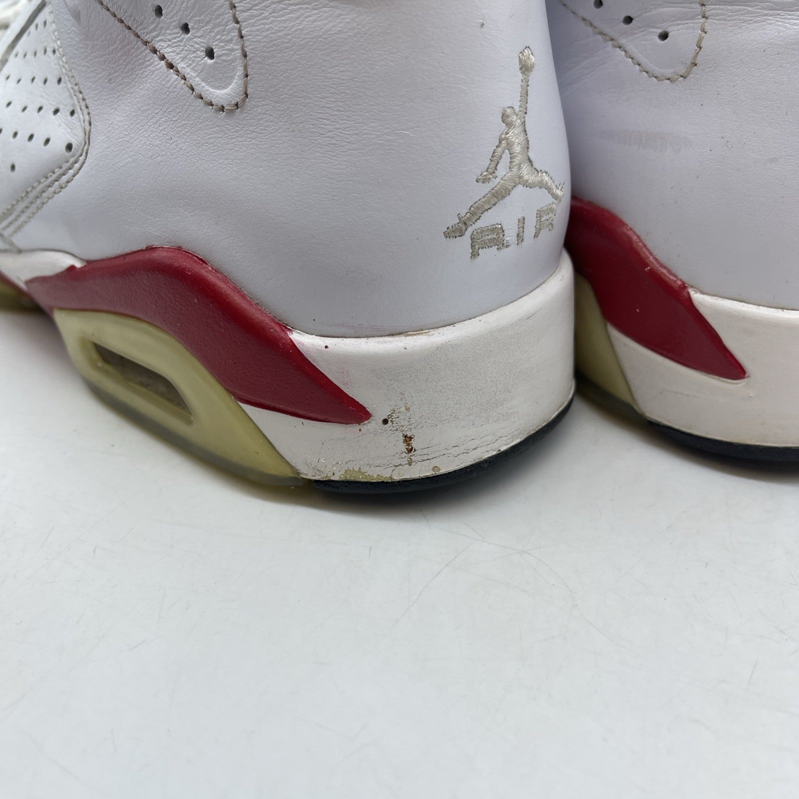 Size 10.5 - Air Jordan 6 Retro Bulls White Red Suede Leather (384664-102)