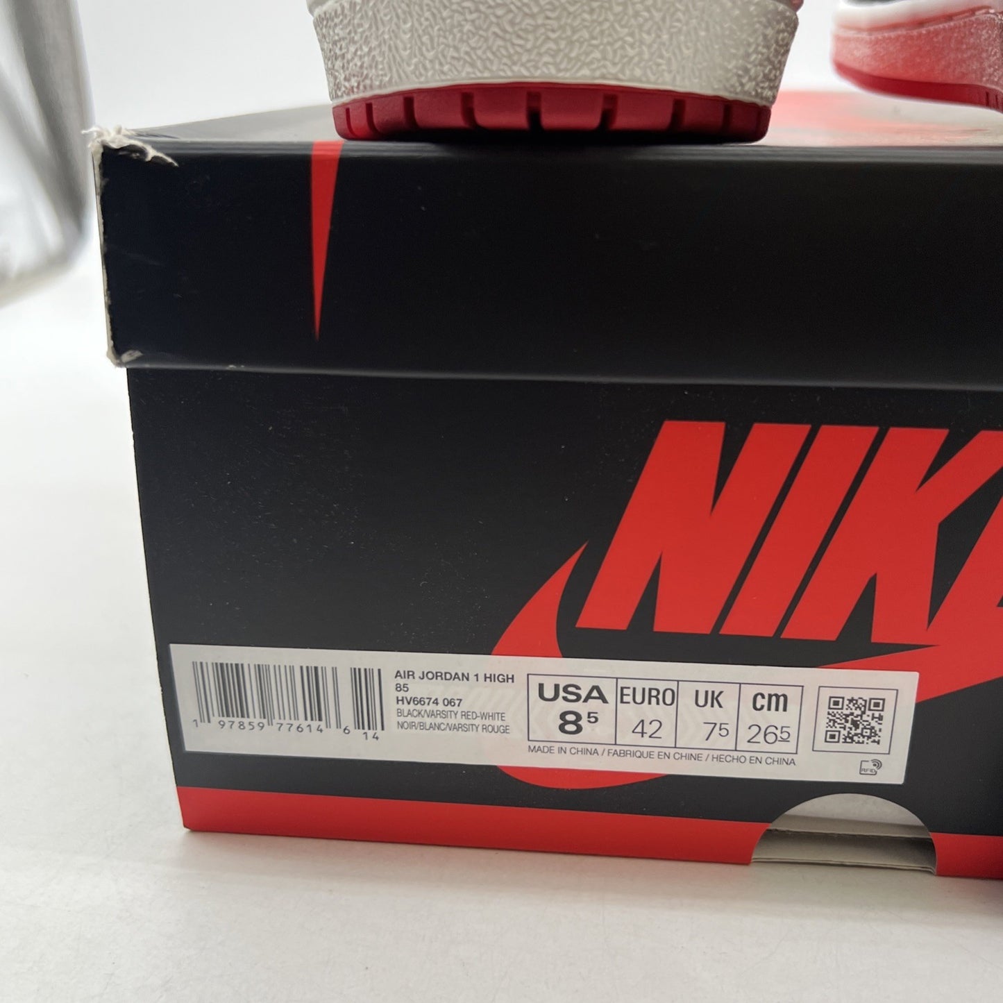 Size 8.5 - Air Jordan 1 Retro '85 OG 2025 High Bred / Banned (HV6674-067).