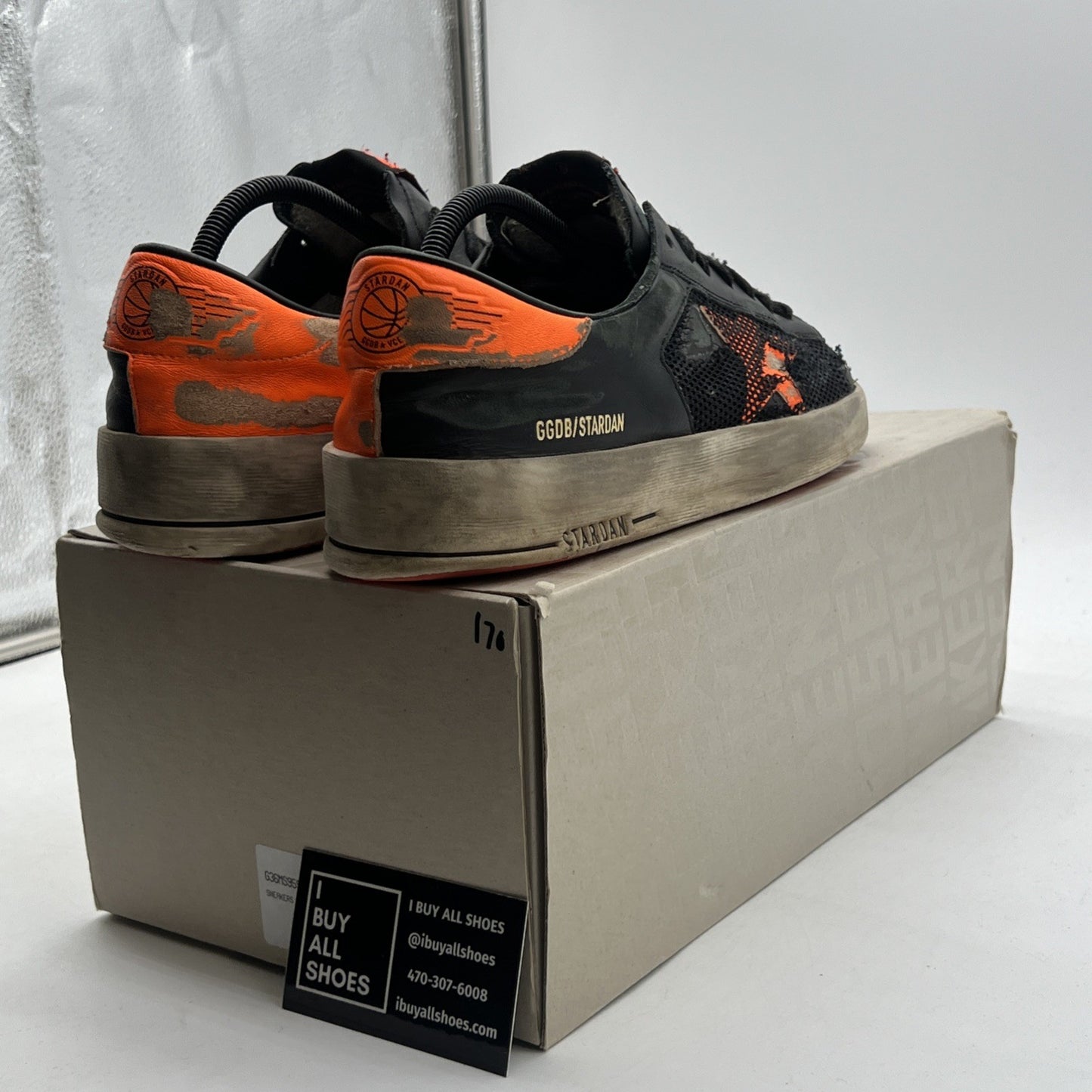 Size 42 - Golden Goose Men Stardan Under Net Star Black/Orange (G36MS959.F4)