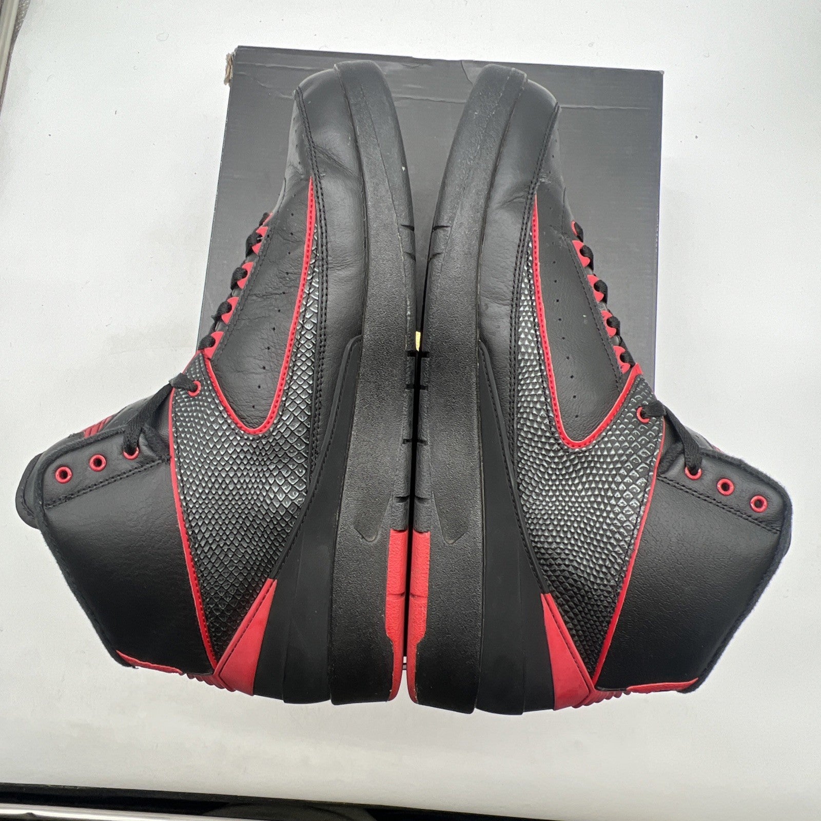 Size 14 - Air Jordan 2 Retro Alternate 87 (834274-001)