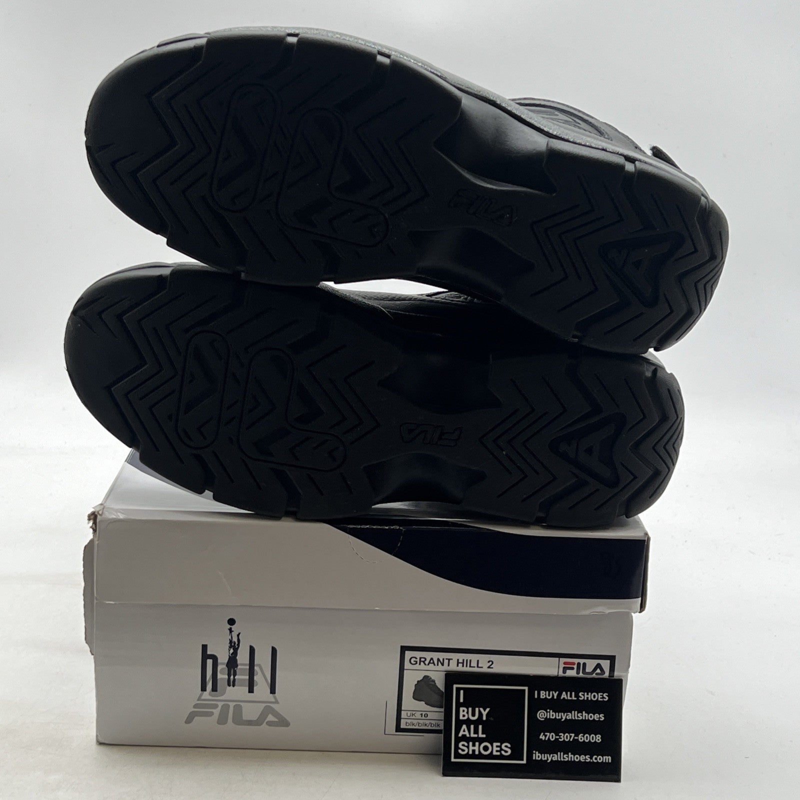 Size 11 - FILA 96 TRIPLE BLACK (1BM01357-001)