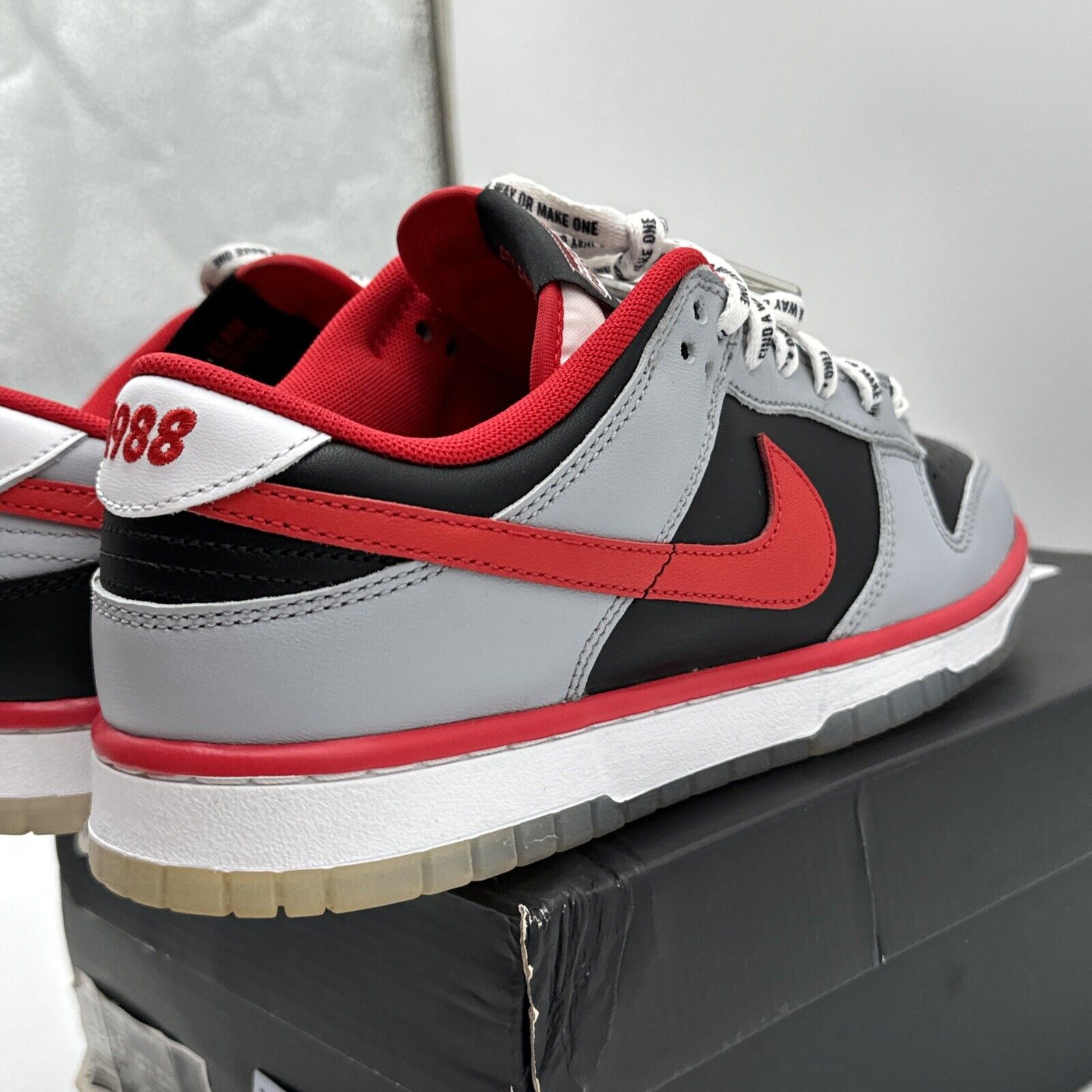 [DR6189-001] Mens Nike Dunk Low 'Clark Atlanta University' Size 8.5 OG ALL RED