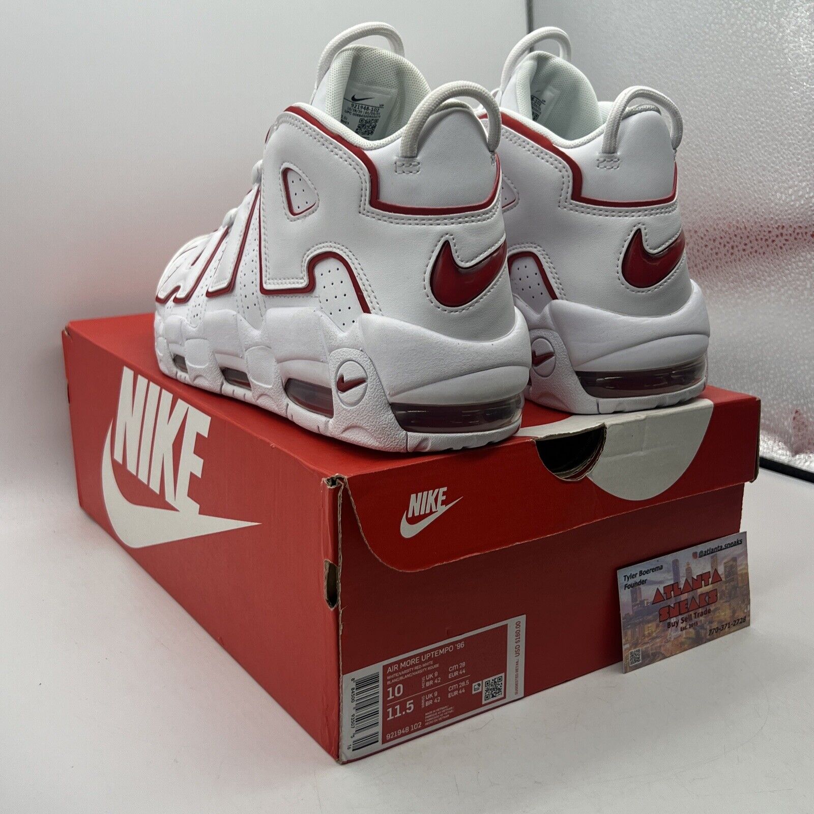 Size 10 - Nike Air More Uptempo White Varsity Red 2018 Leather (921948-102)