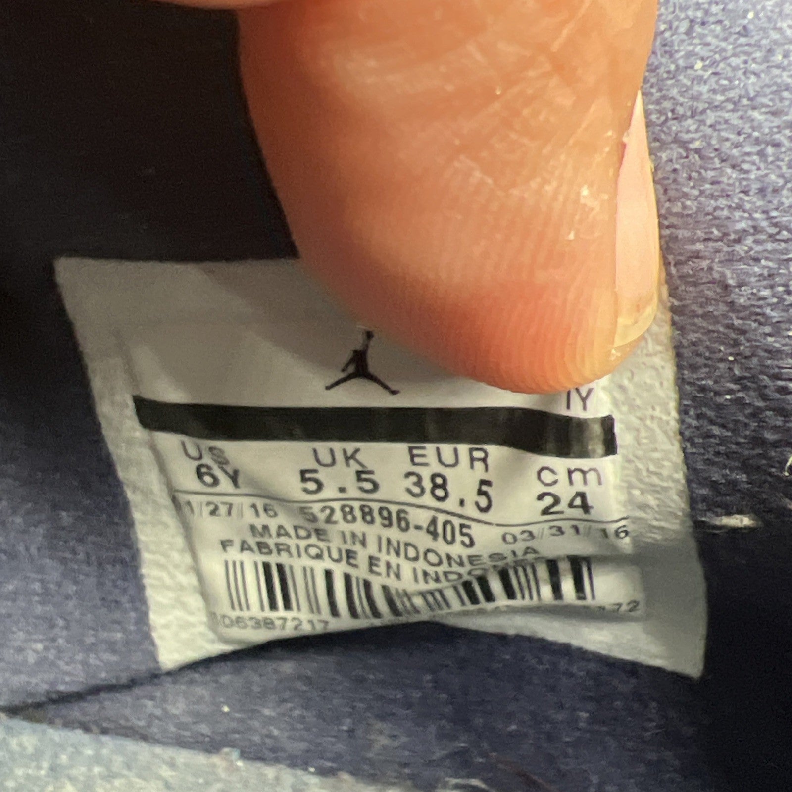 Size 6Y - Air Jordan 11 Retro Mid Navy Gum (528896-405)