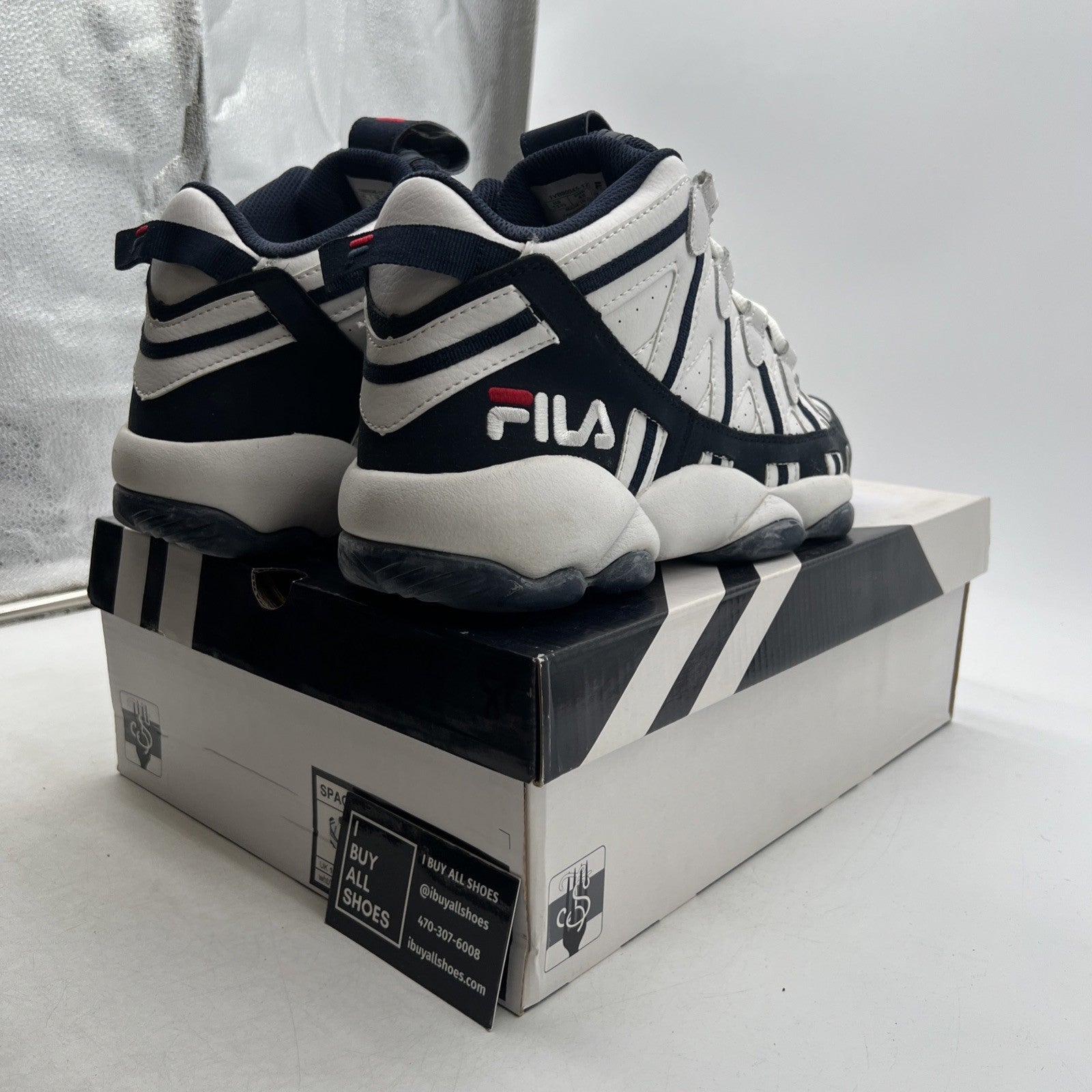 Size 11.5 - Fila Spaghetti White/Navy Jerry Stackhouse (1VB90045-127)