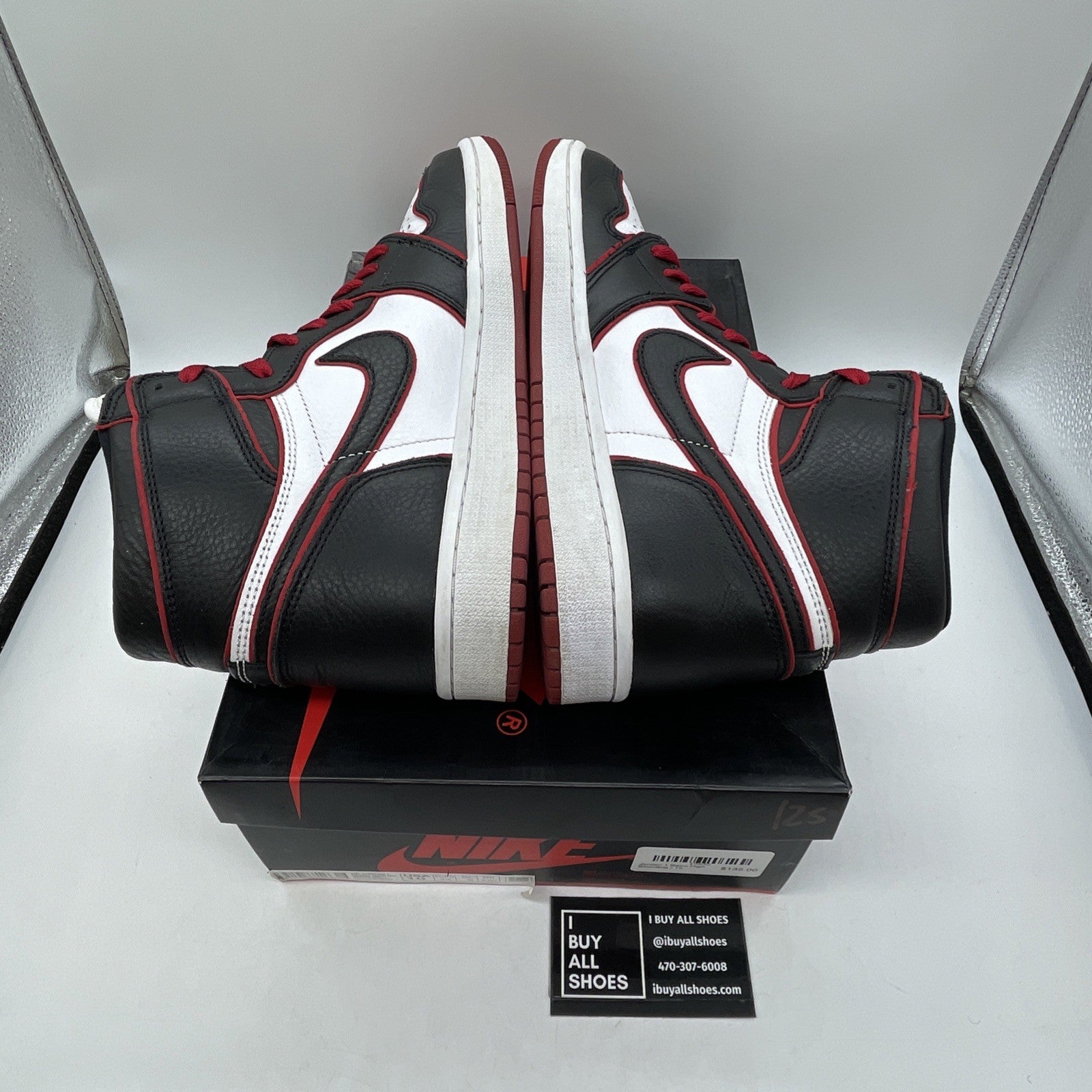 Size 10 - Jordan 1 Retro High OG Bloodline 2019 White Black (555088-062)