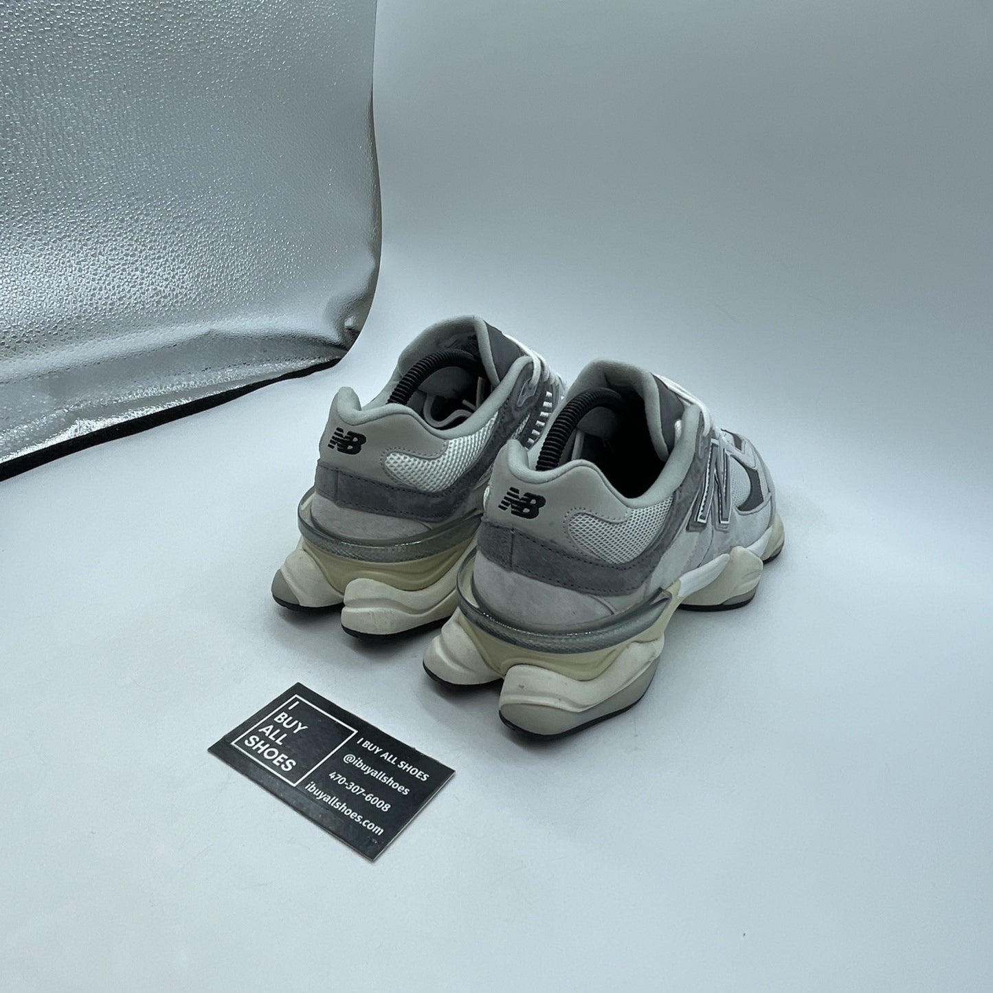 Size 8 - New Balance 9060 Raincloud (U9060GRY)