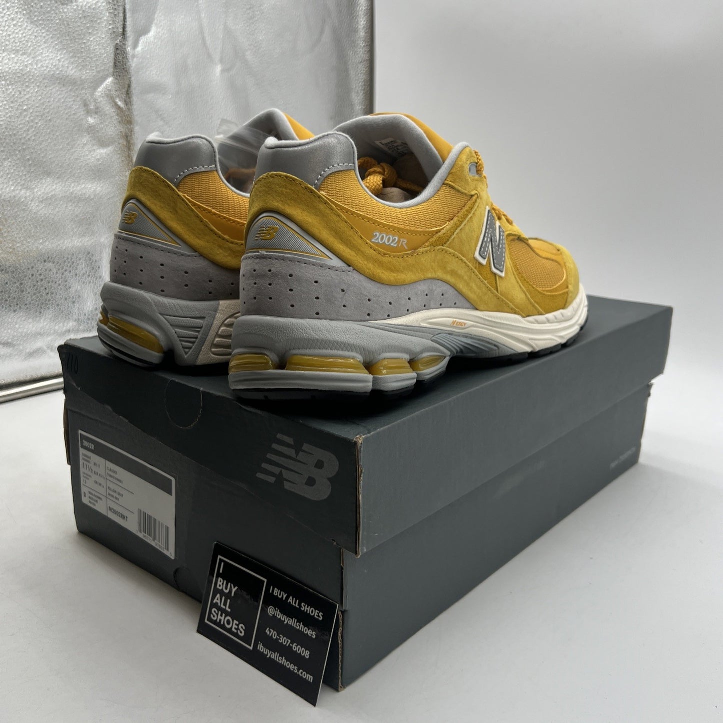 Size 11.5 - New Balance 2002R Egg yolk (M2002RHT)