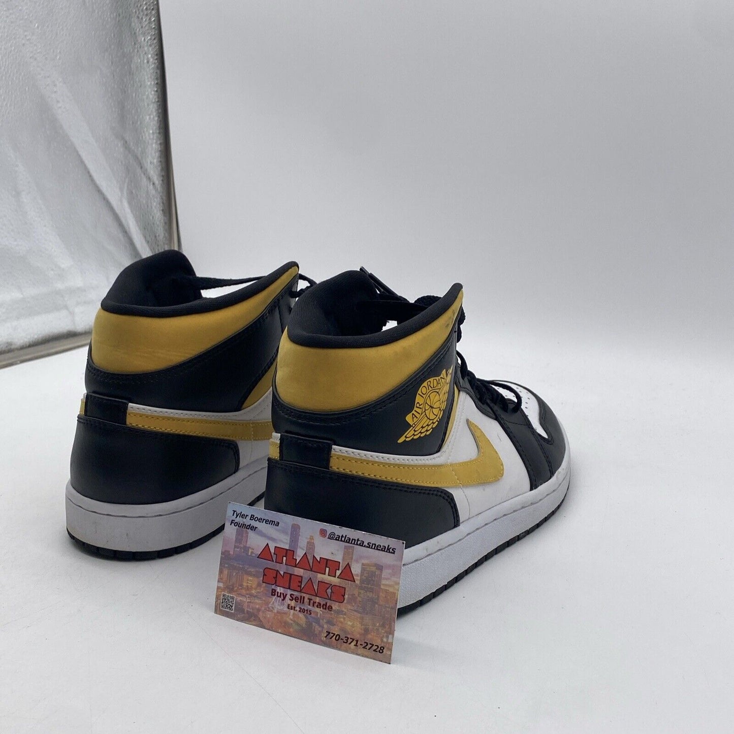 Size 9 - Air Jordan 1 Mid Black University Gold