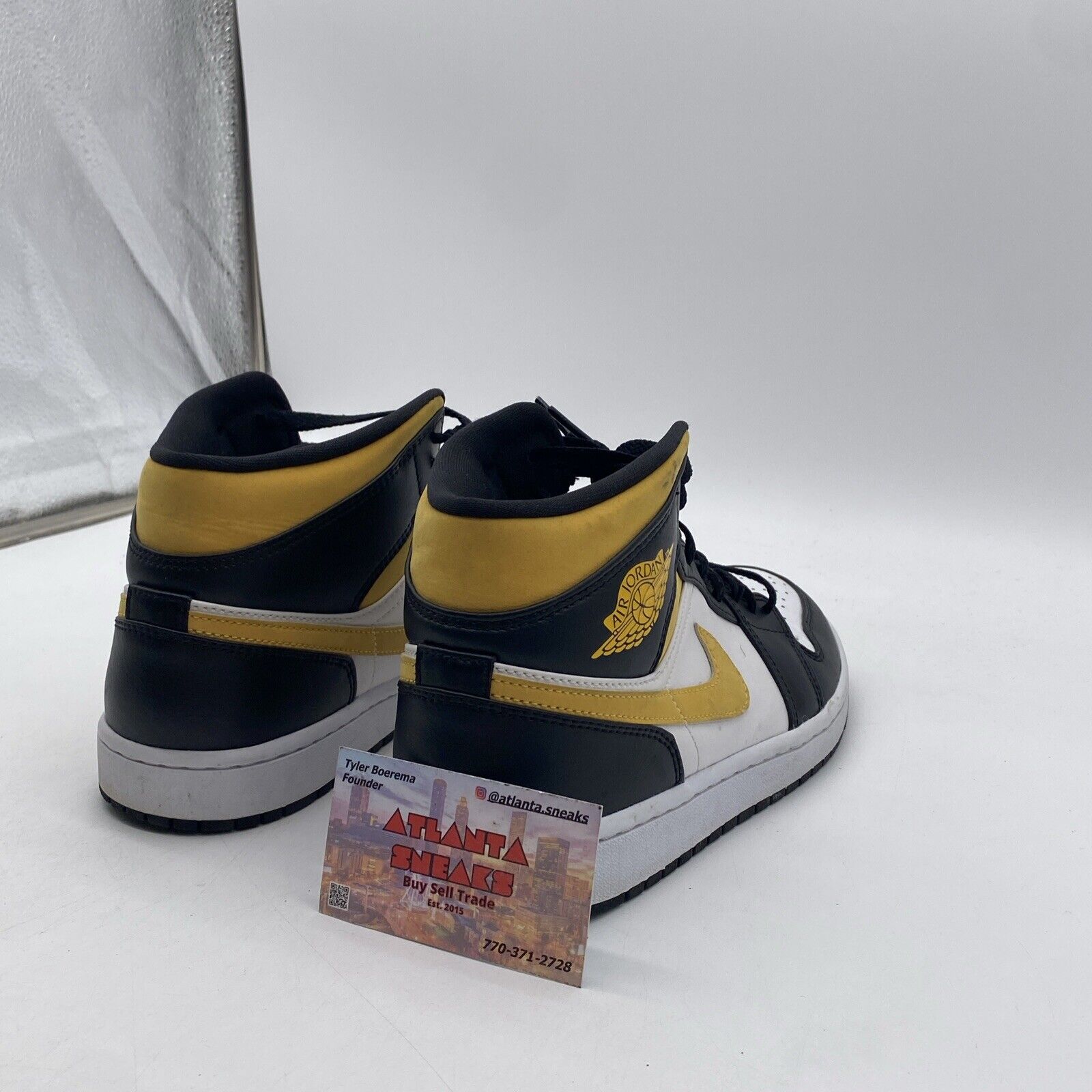 Size 9 - Air Jordan 1 Mid Black University Gold