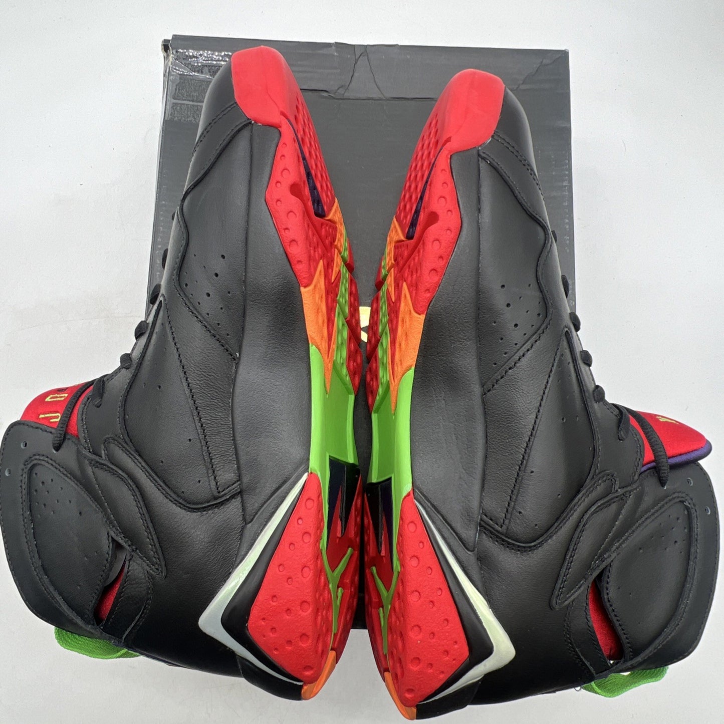 Size 10.5 - Air Jordan 7 Retro Marvin the Martian (304775-029)