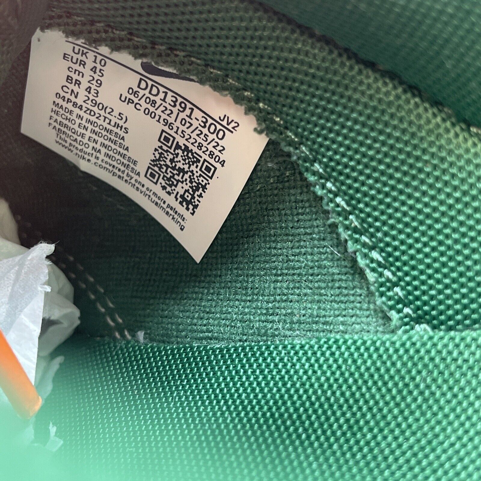 Size 11 - Nike Dunk Low Miami Hurricanes Green Orange Leather (DD1391-300)