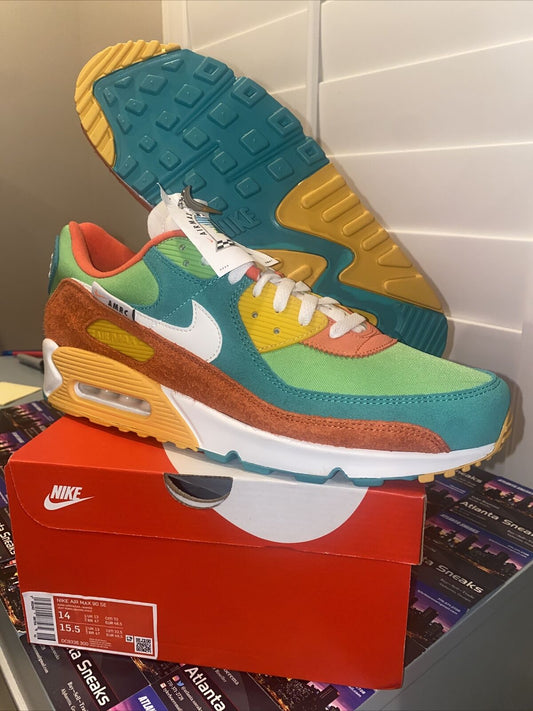 Size 14 - Nike Air Max 90 SE Running Club - Roma Green 2021