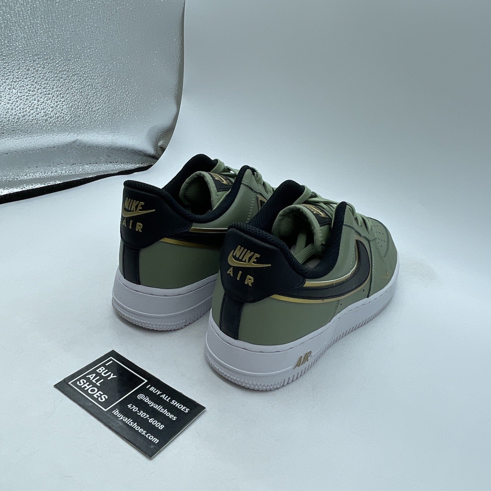 Size 8 - Nike Air Force 1 High Oil Green (DA8481-300)