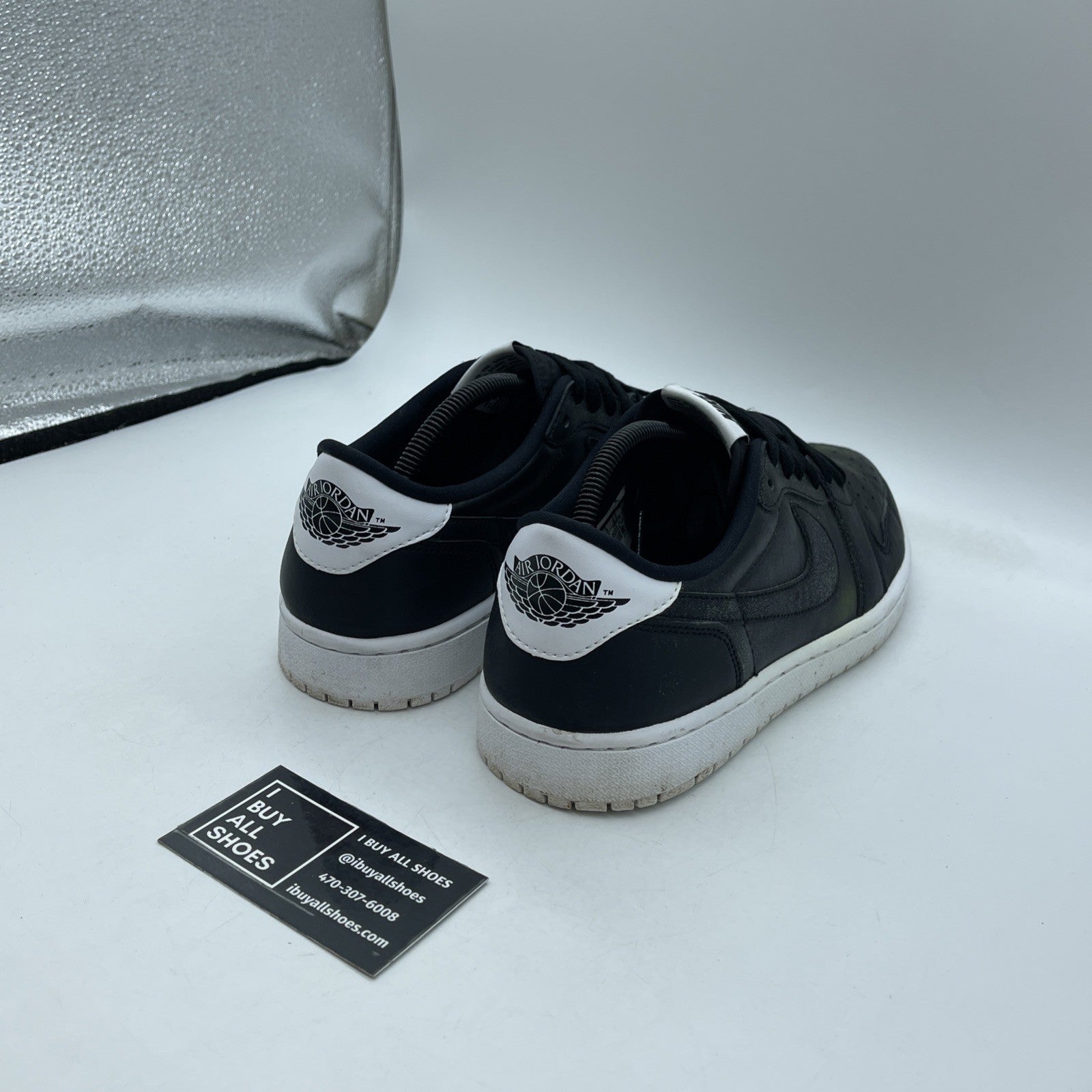 Size 9.5 - Air Jordan 1 Retro OG Low Cyber Monday (705329-010)