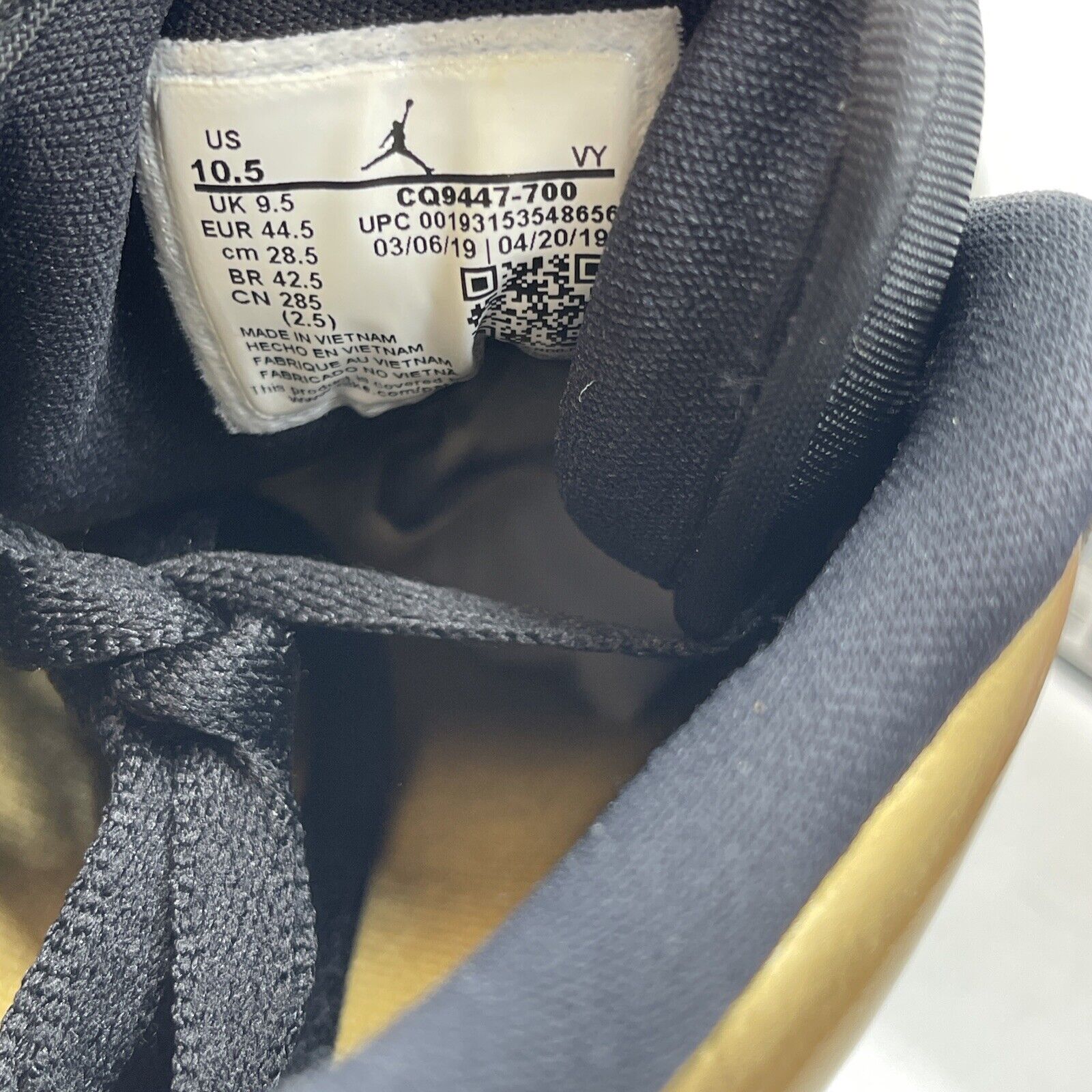 Size 10.5 - Air Jordan 1 Low Gold Toe Black White Leather (CQ9447-700)