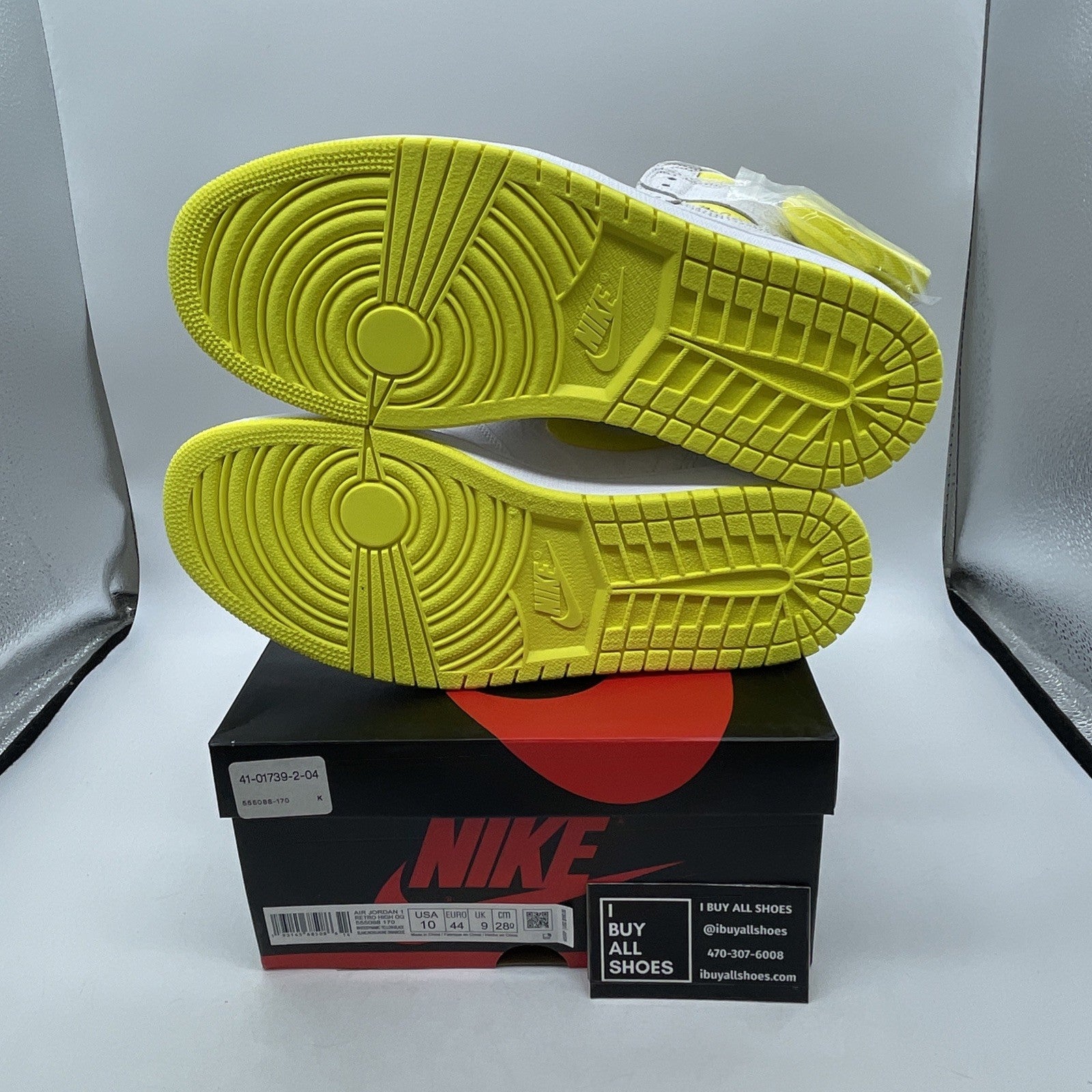 Size 10 - Air Jordan 1 Retro OG High First Class Flight (555088-170)