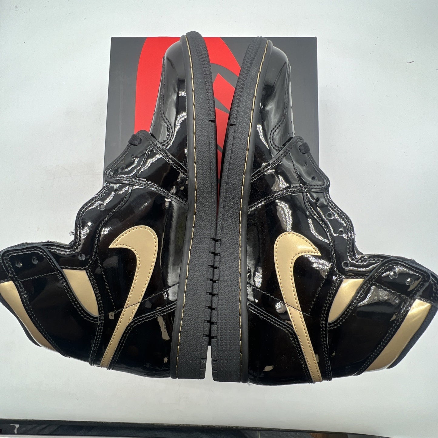 Size 10.5 - Air Jordan 1 Black 2020 (555088-032)