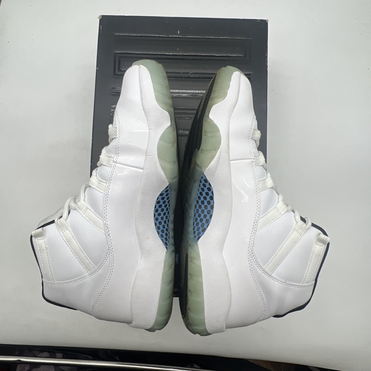 Size 10.5 - Air Jordan 11 Retro High Legend Blue (378037-117)