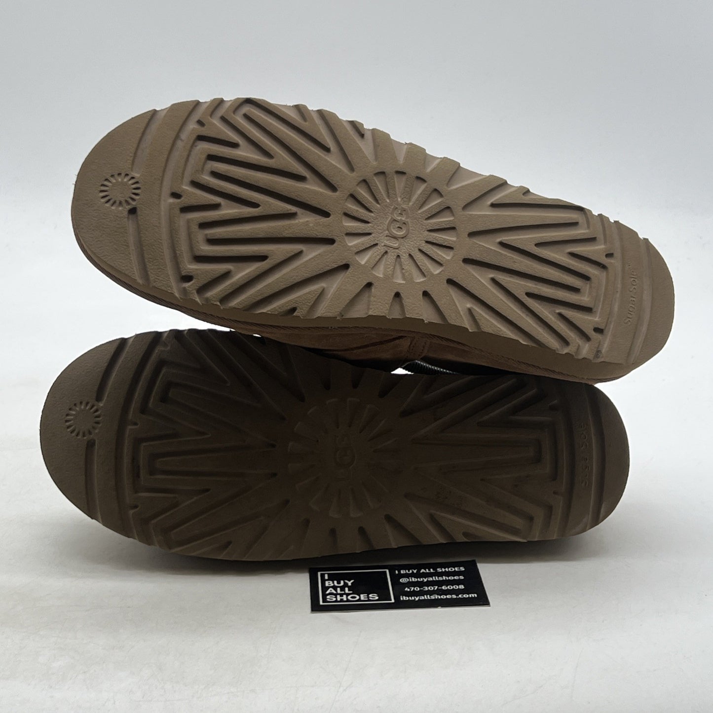 Size 10 - Ugg Australia Men`s Leisure Outdoor Slipper