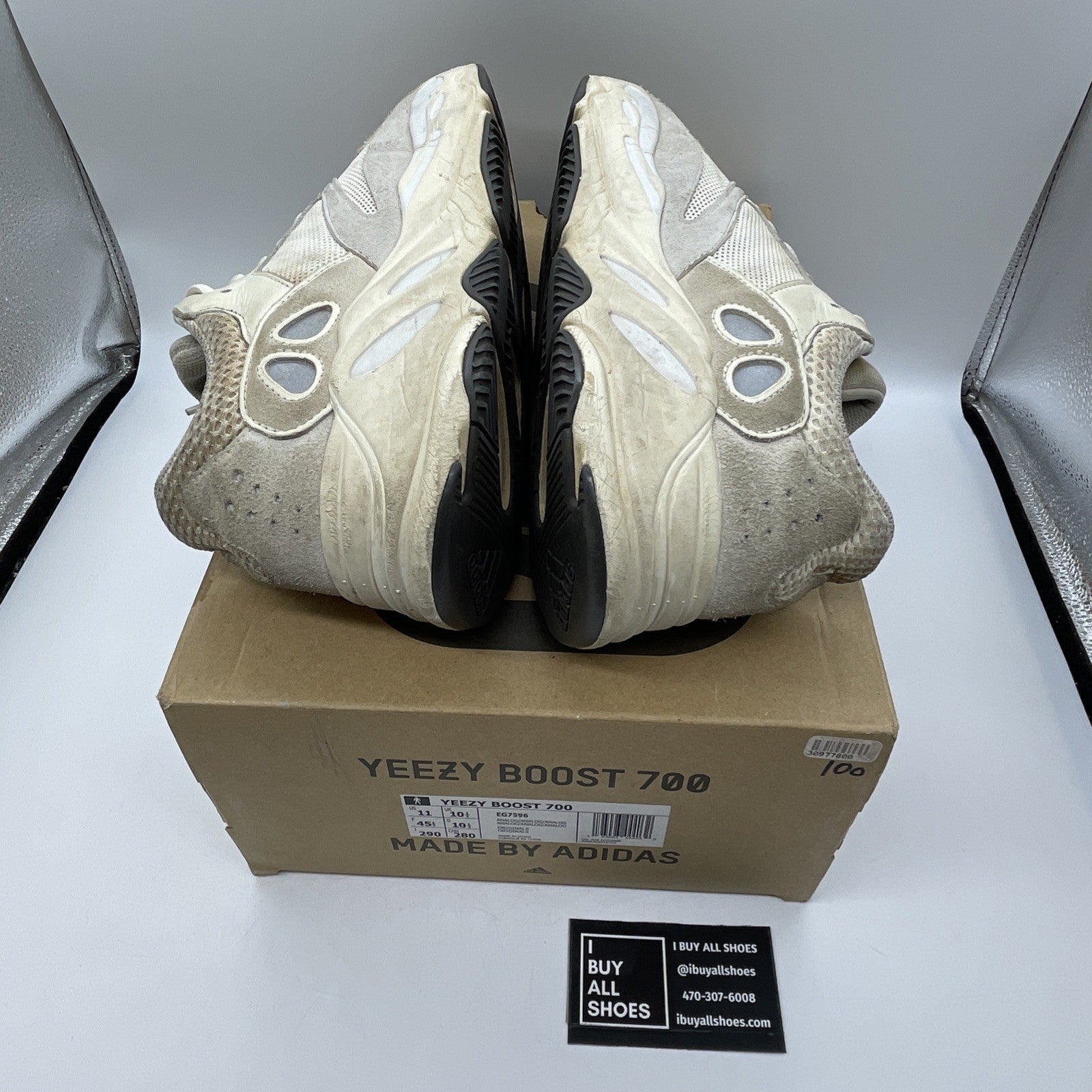 Size 11 - adidas Yeezy Boost 700 Low Analog (EG7596)