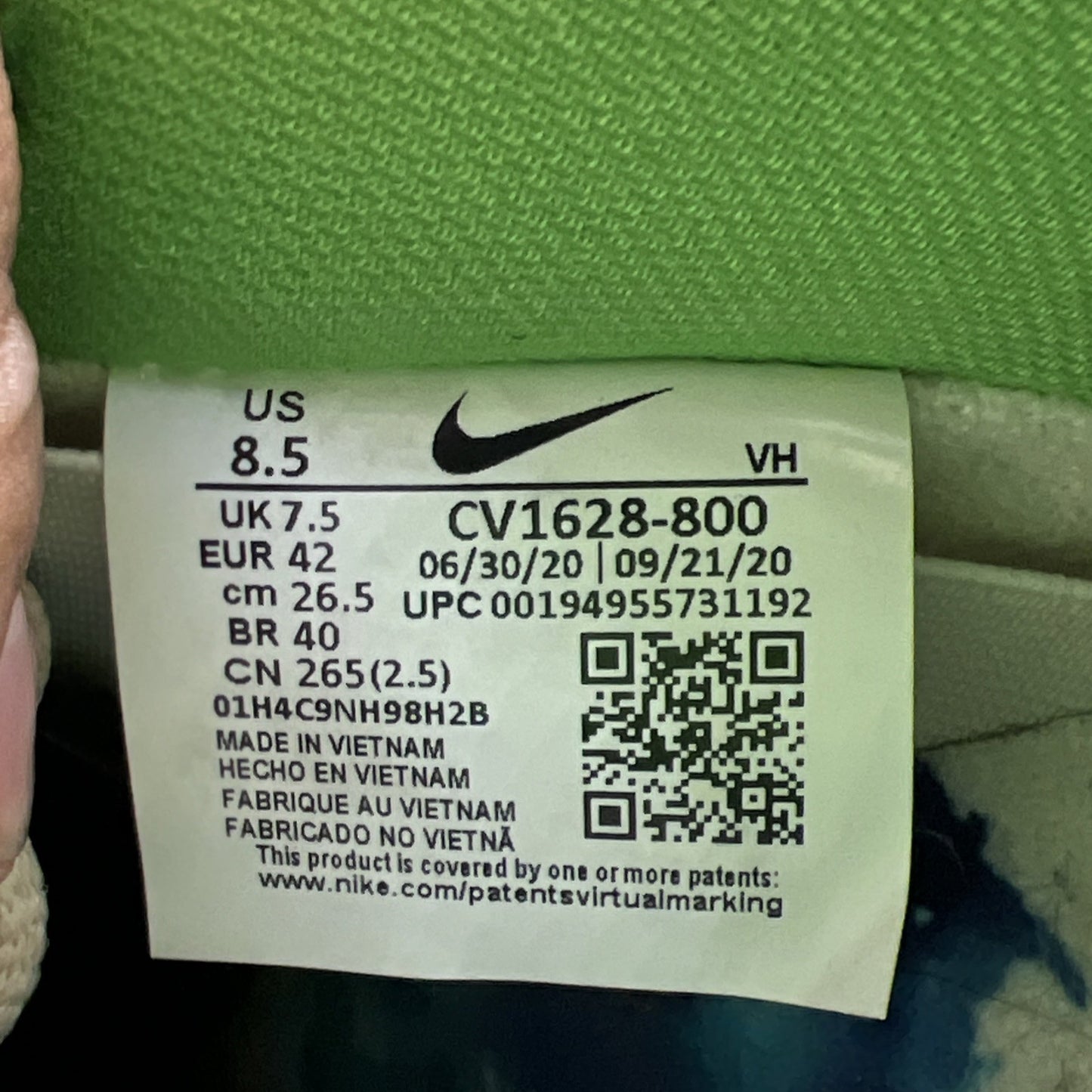 Size 8.5 - Nike SB Dunk Low Street Hawker 2021 (CV1628-800)