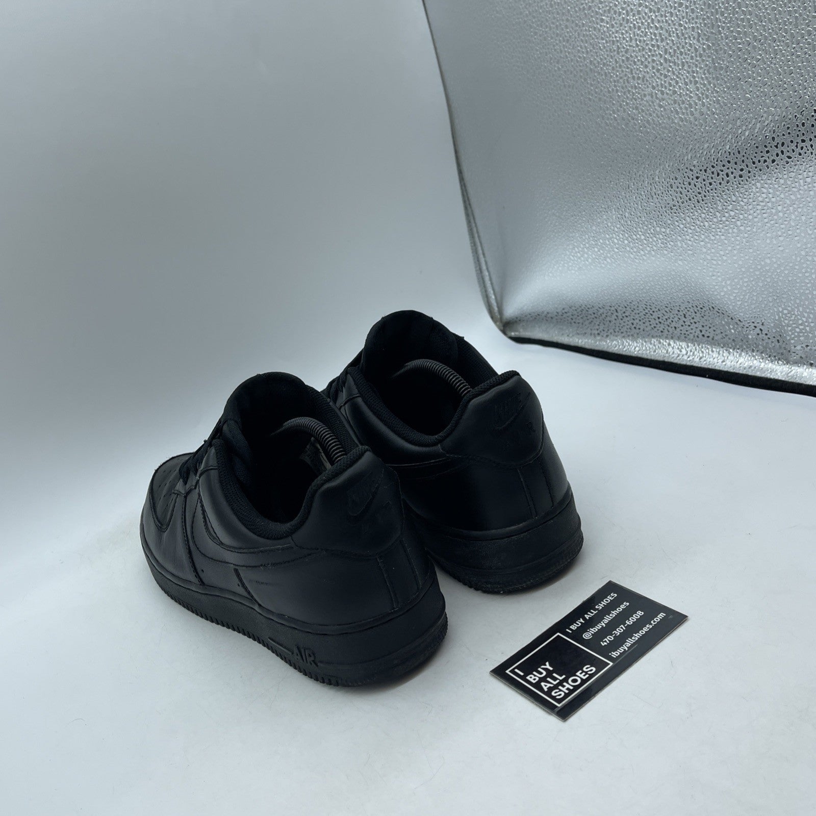 Size 9.5 - Nike Air Force 1 '07 Black (315122-001)