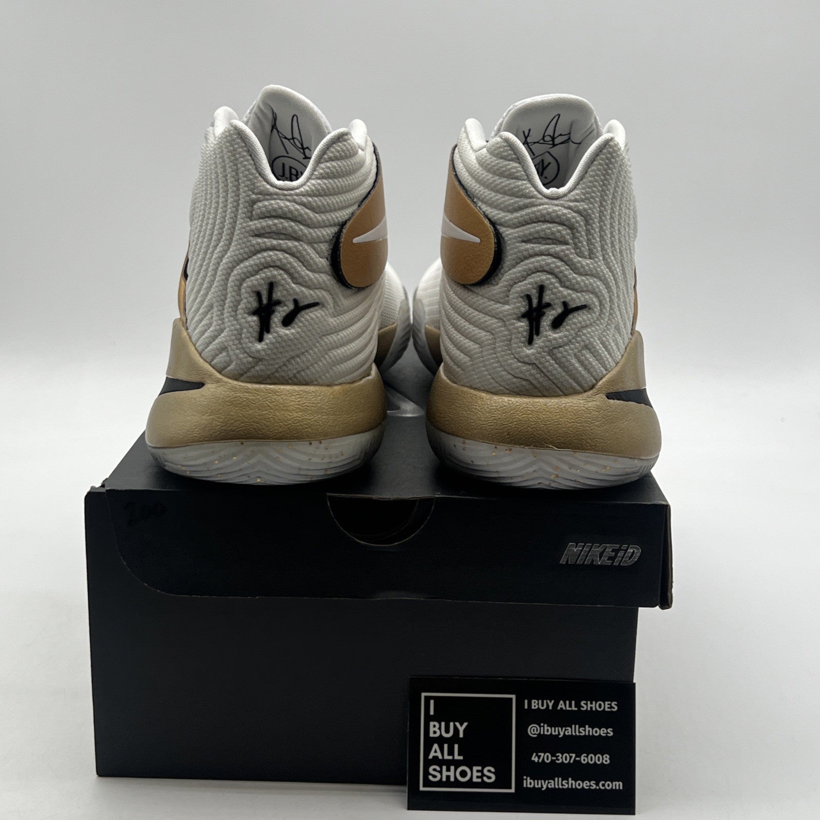 Size 9.5 - Nike Kyrie 2 ID Basketball Nike Black, white & Gold Rare (843253-983)