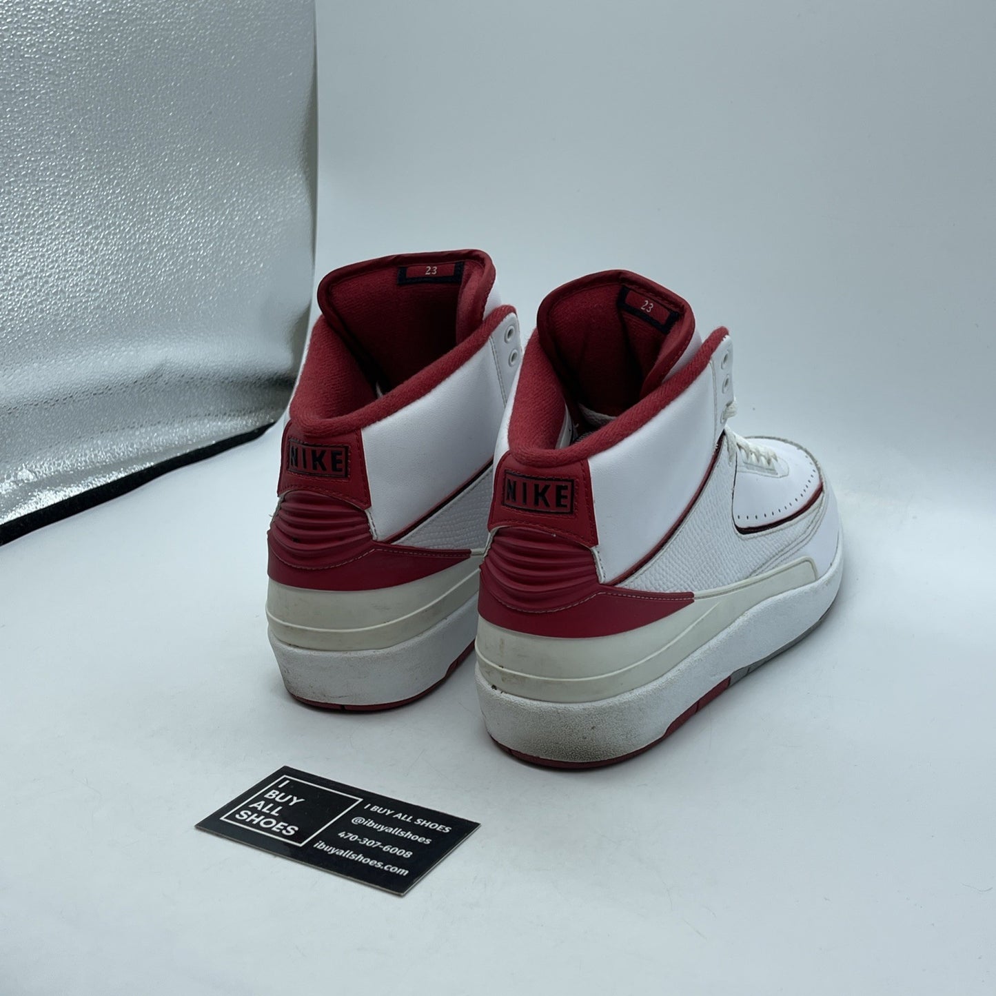 Size 9 - Air Jordan 2 Retro Chicago Home White Red Leather (385475-102)