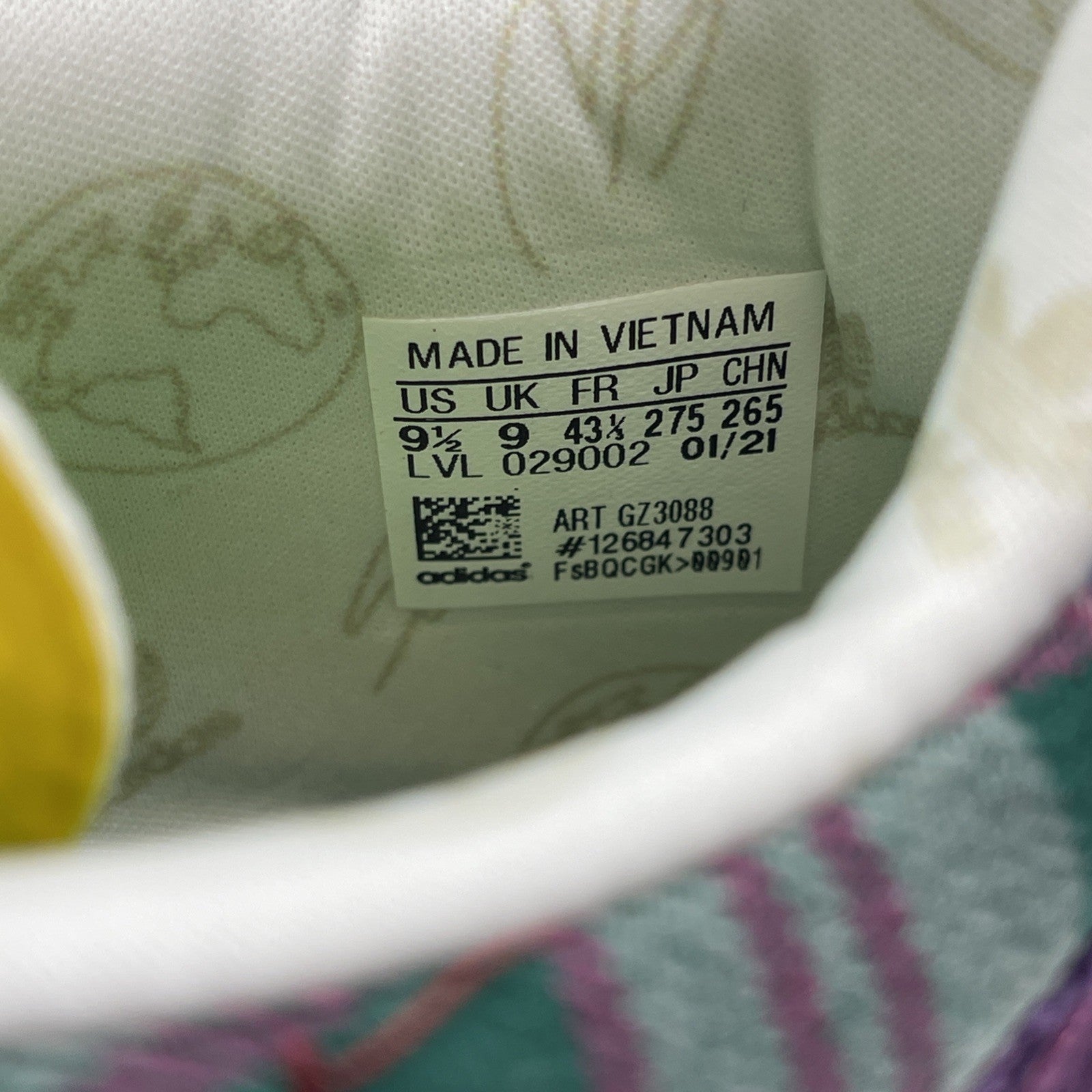 Size 9.5 - adidas Sean Wotherspoon x ZX 8000 A-ZX Series Suede (GZ3088)