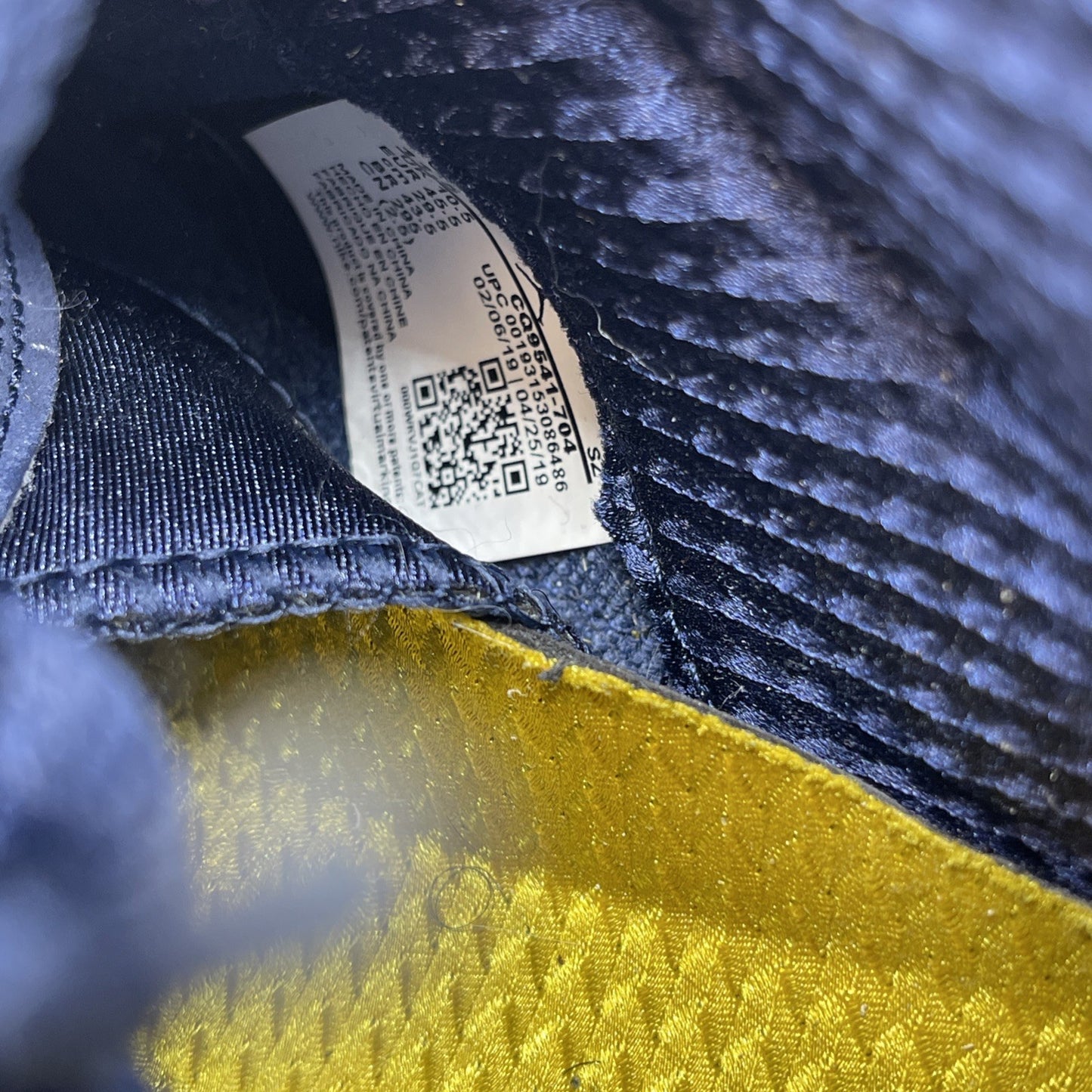 Size 11.5 - Air Jordan 5 Retro SP Michigan Yellow Black Suede (CQ9541-704)